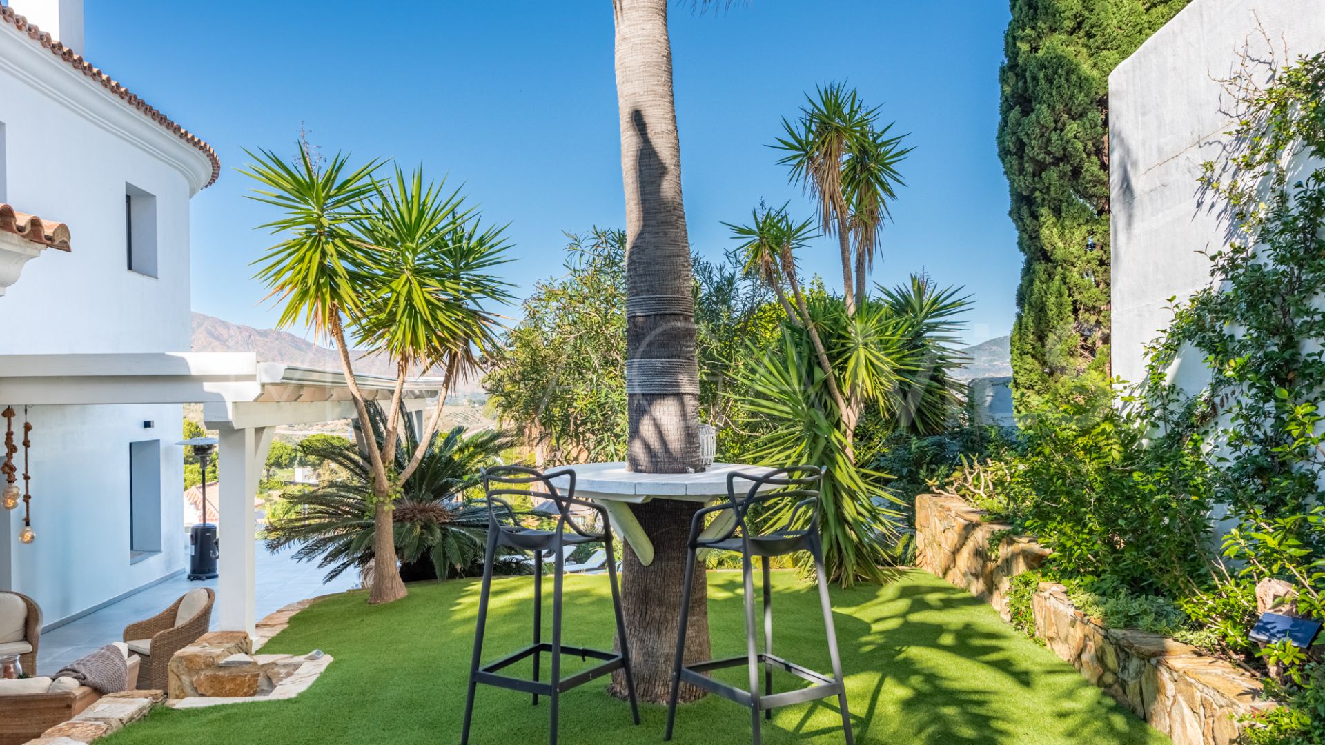 Villa for sale in La Cala Golf Resort with 4 bedrooms