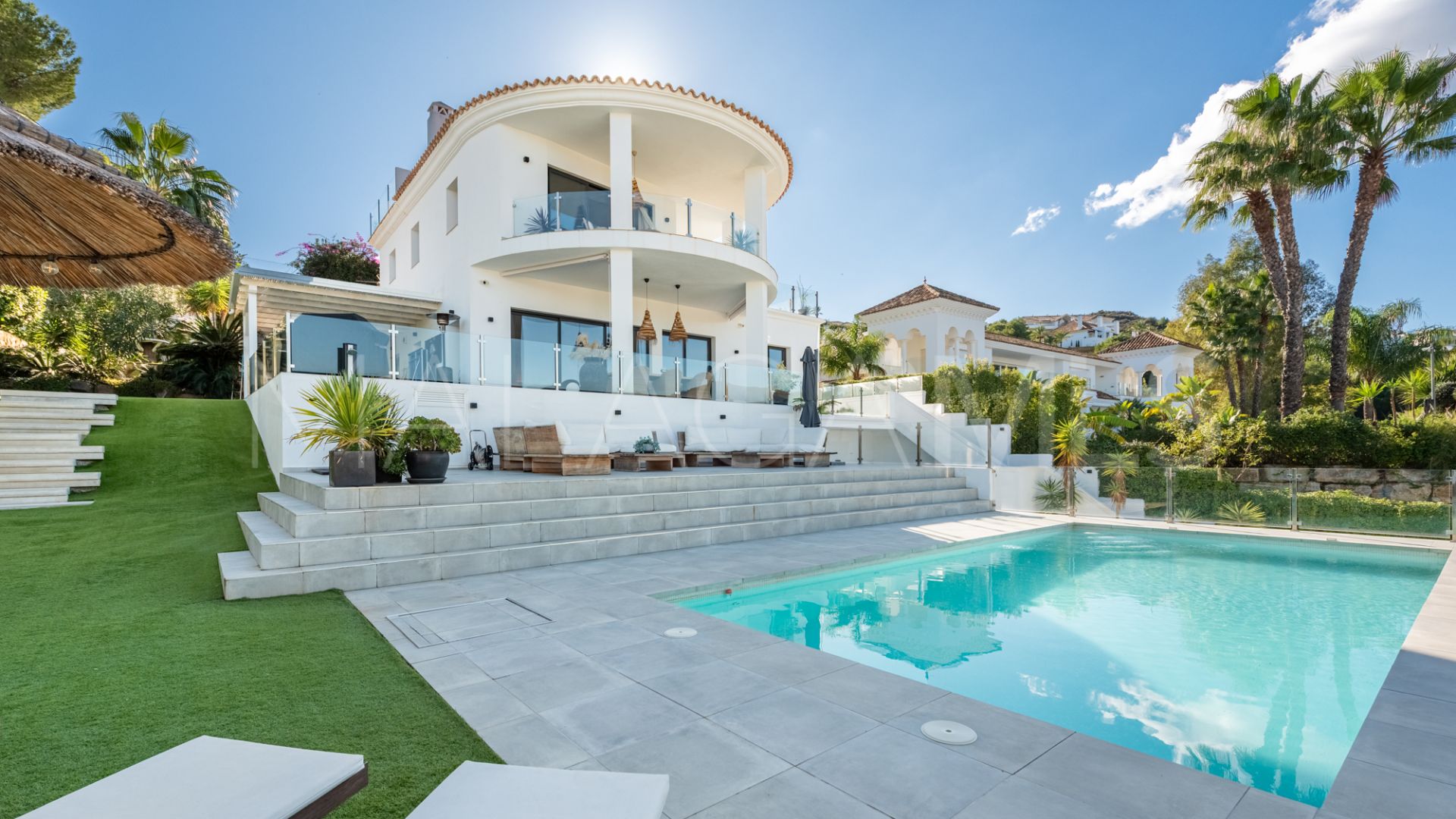 Villa for sale in La Cala Golf Resort with 4 bedrooms