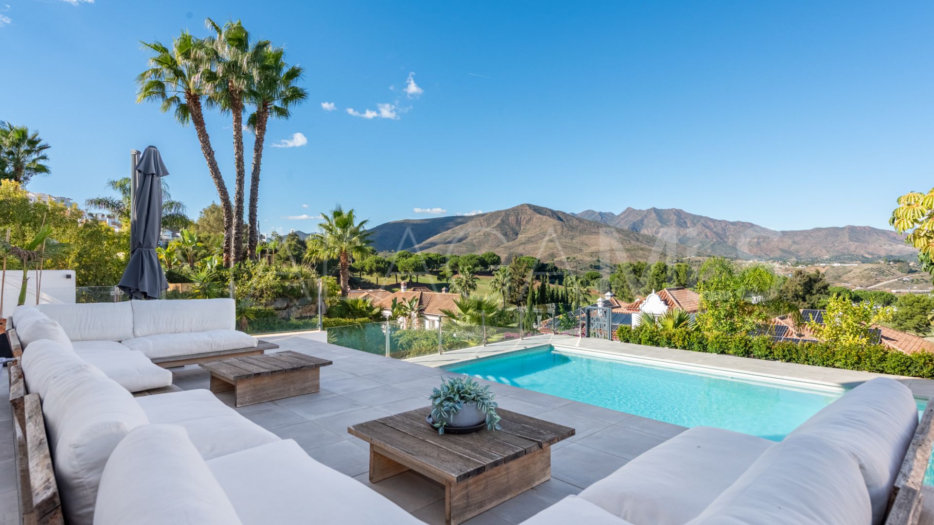 Villa for sale in La Cala Golf Resort with 4 bedrooms