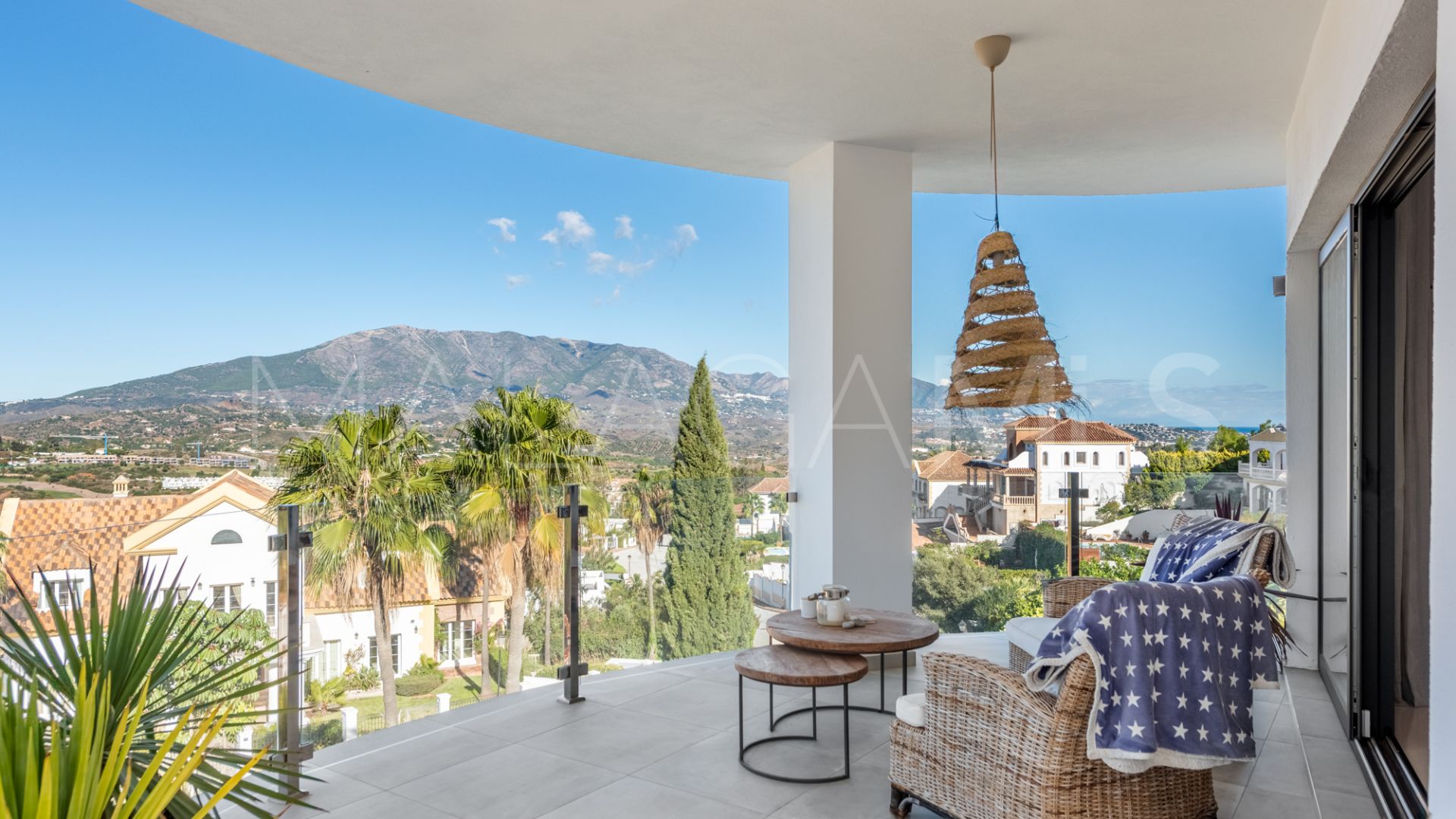 Villa for sale in La Cala Golf Resort with 4 bedrooms