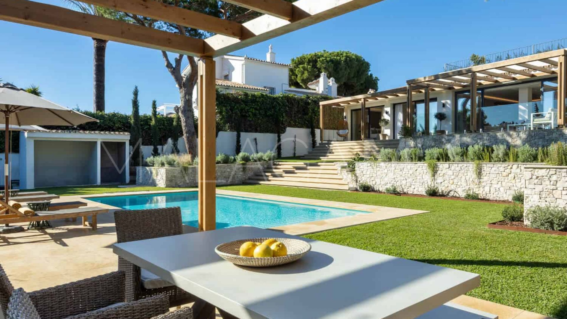 Maison for sale in Elviria