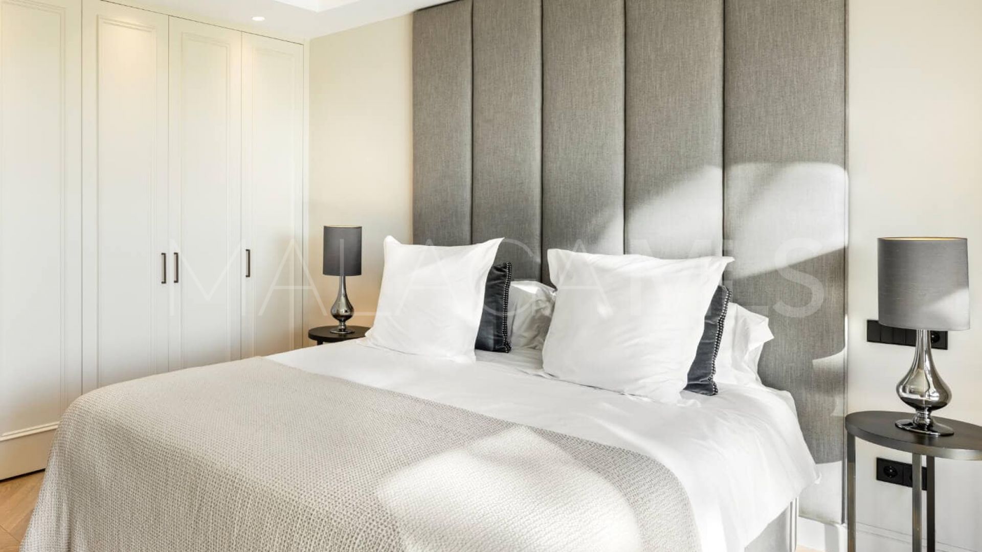 Maison for sale in Elviria