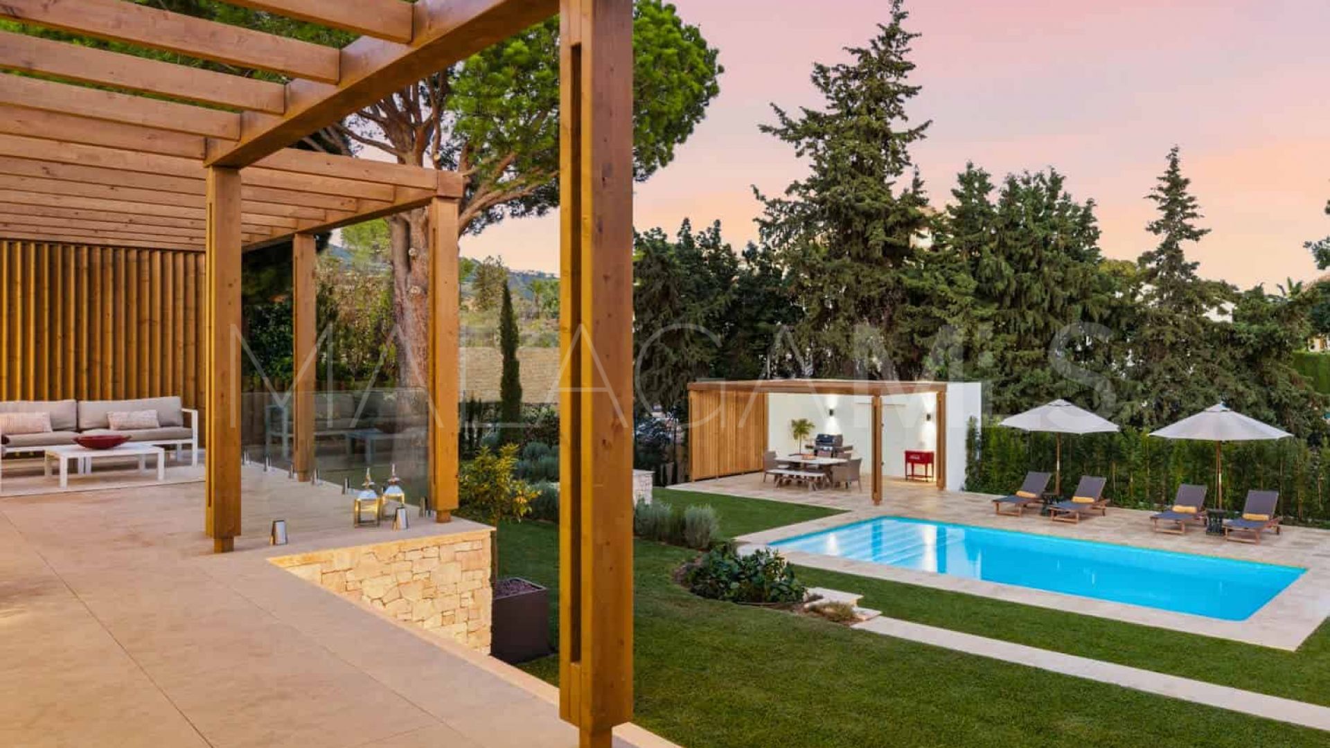 Maison for sale in Elviria