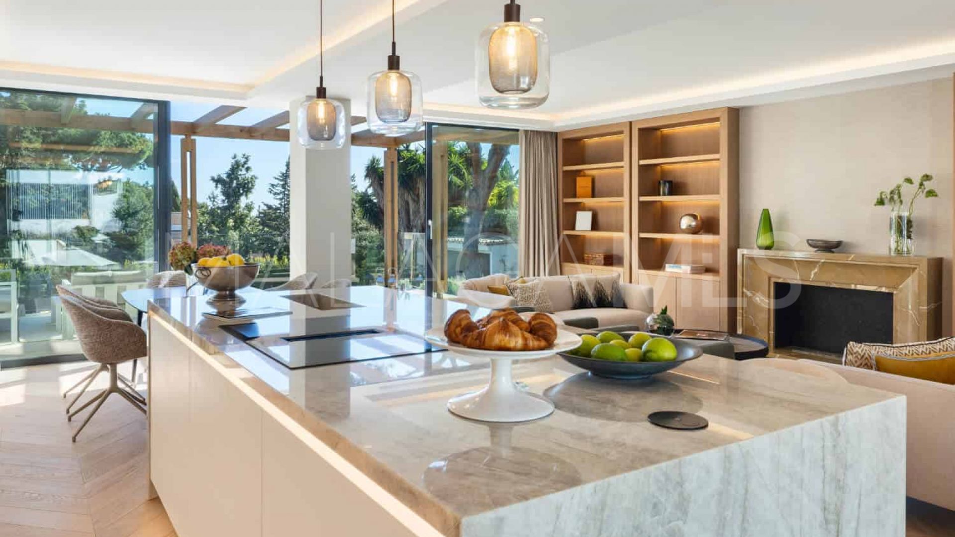 Maison for sale in Elviria