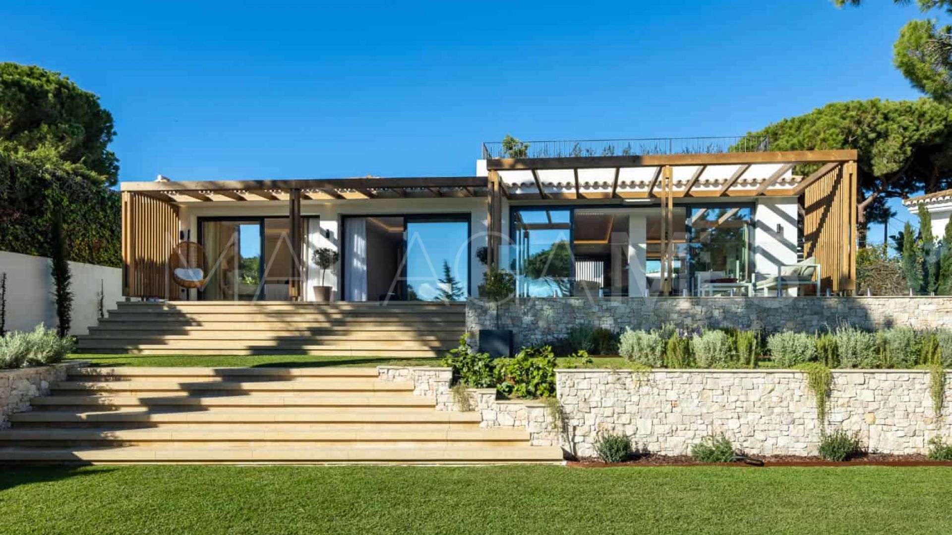 Maison for sale in Elviria