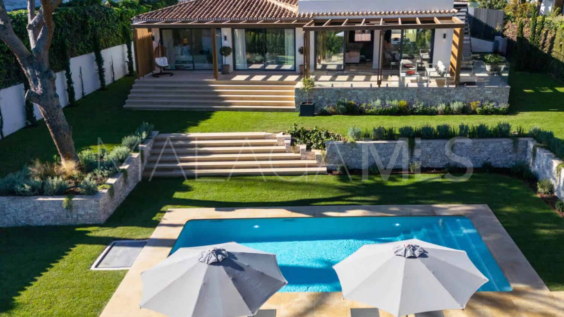 Maison for sale in Elviria