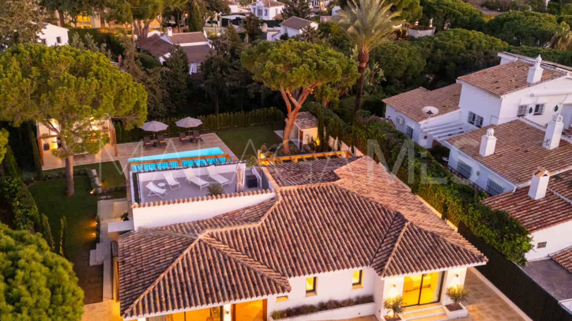 Maison for sale in Elviria