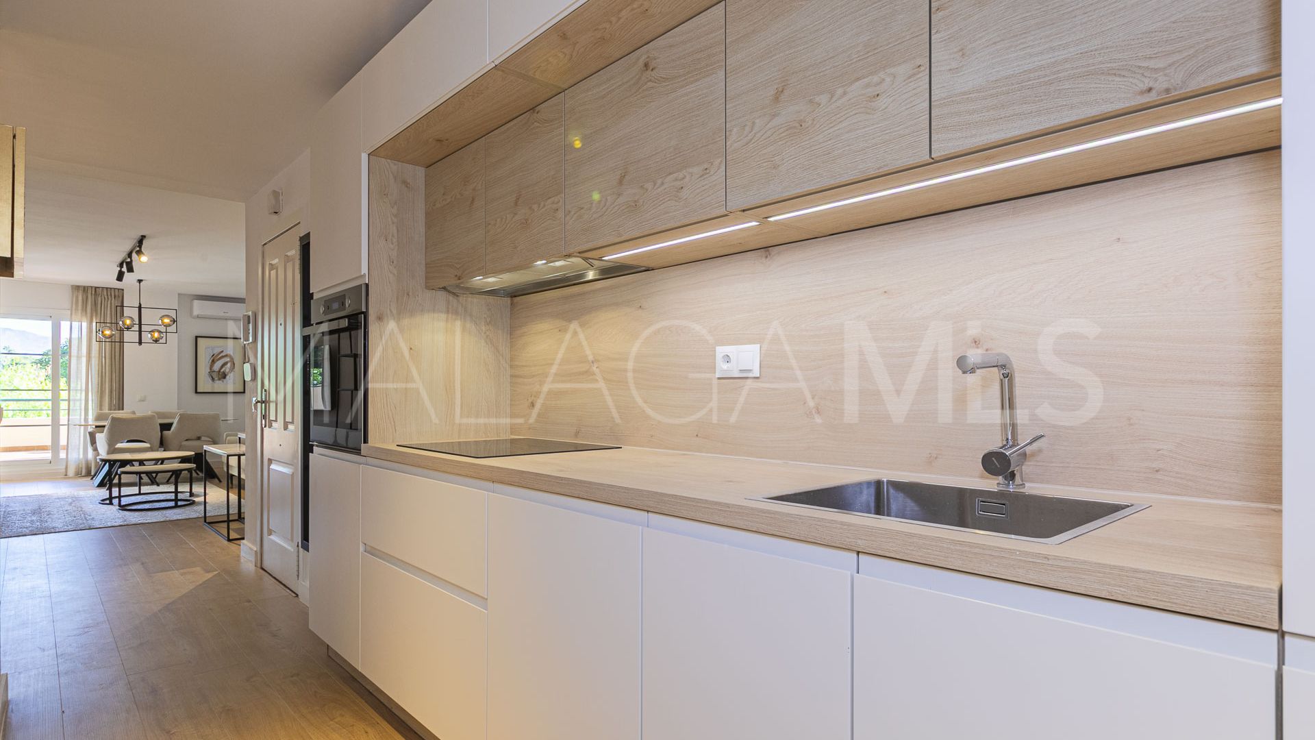 Ground floor duplex for sale in Señorio de Aloha