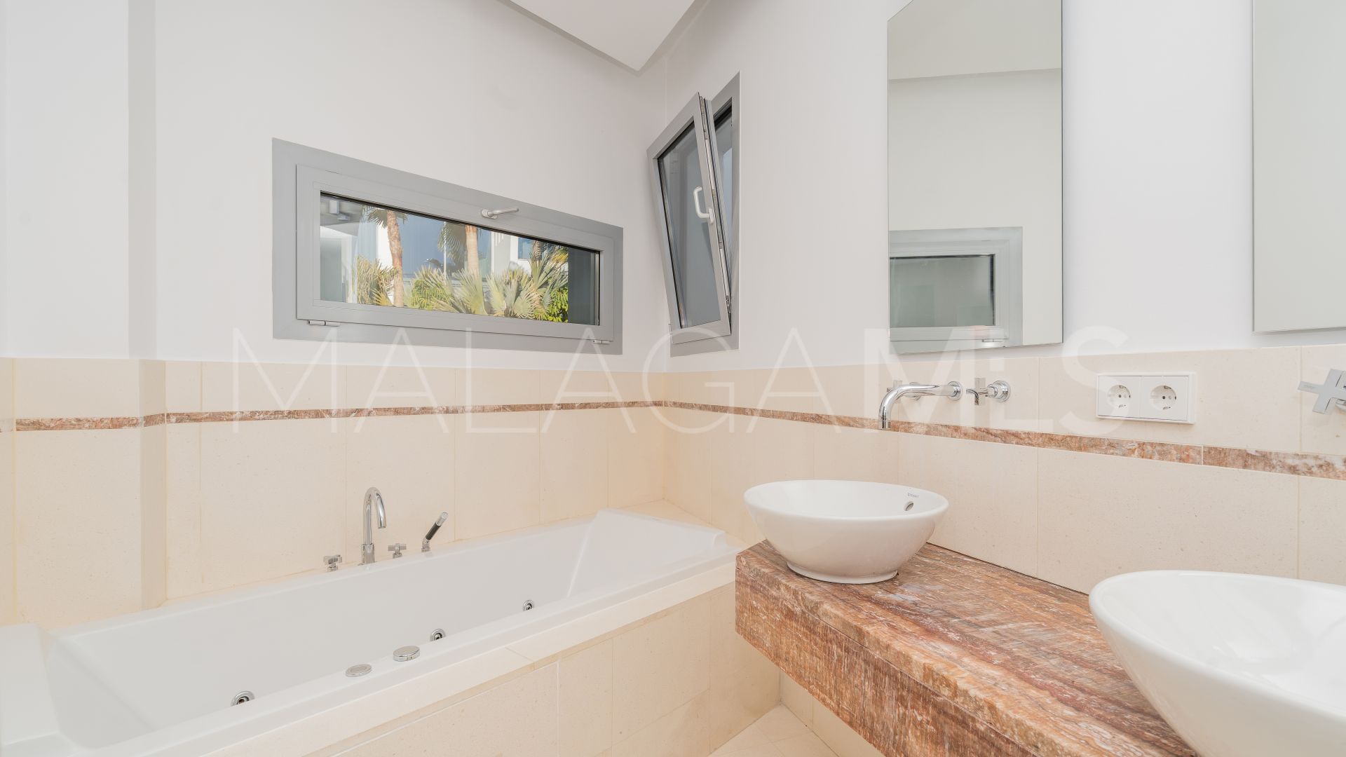 Villa jumelée for sale in Meisho Hills