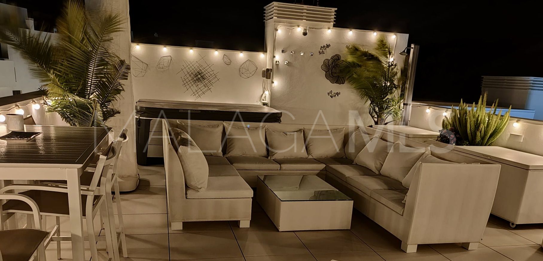 Takvåning for sale in Calanova Golf