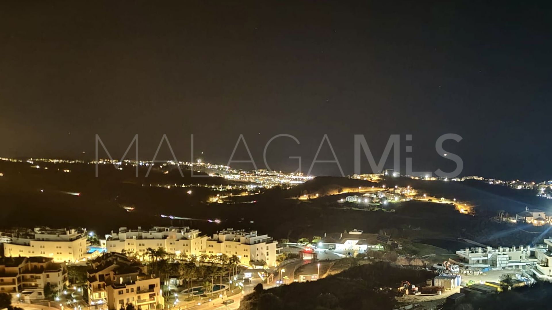 Takvåning for sale in Calanova Golf