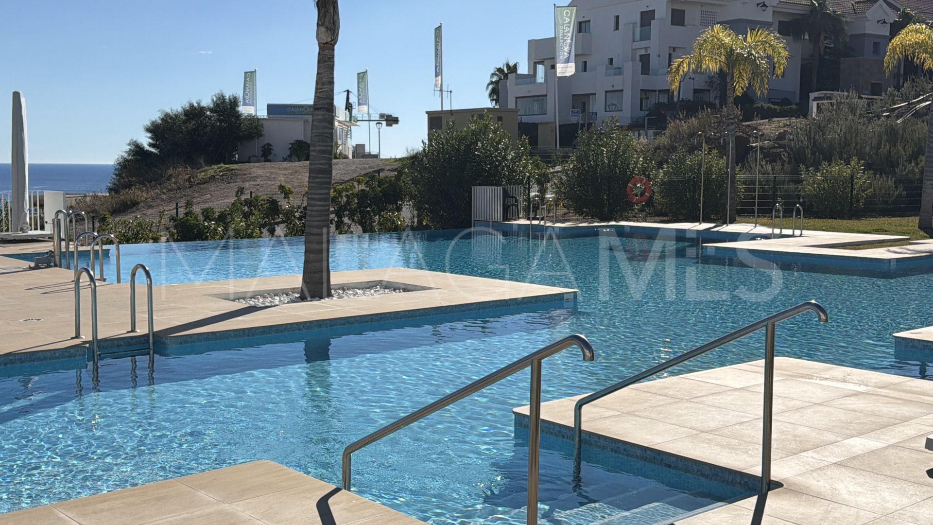 Takvåning for sale in Calanova Golf