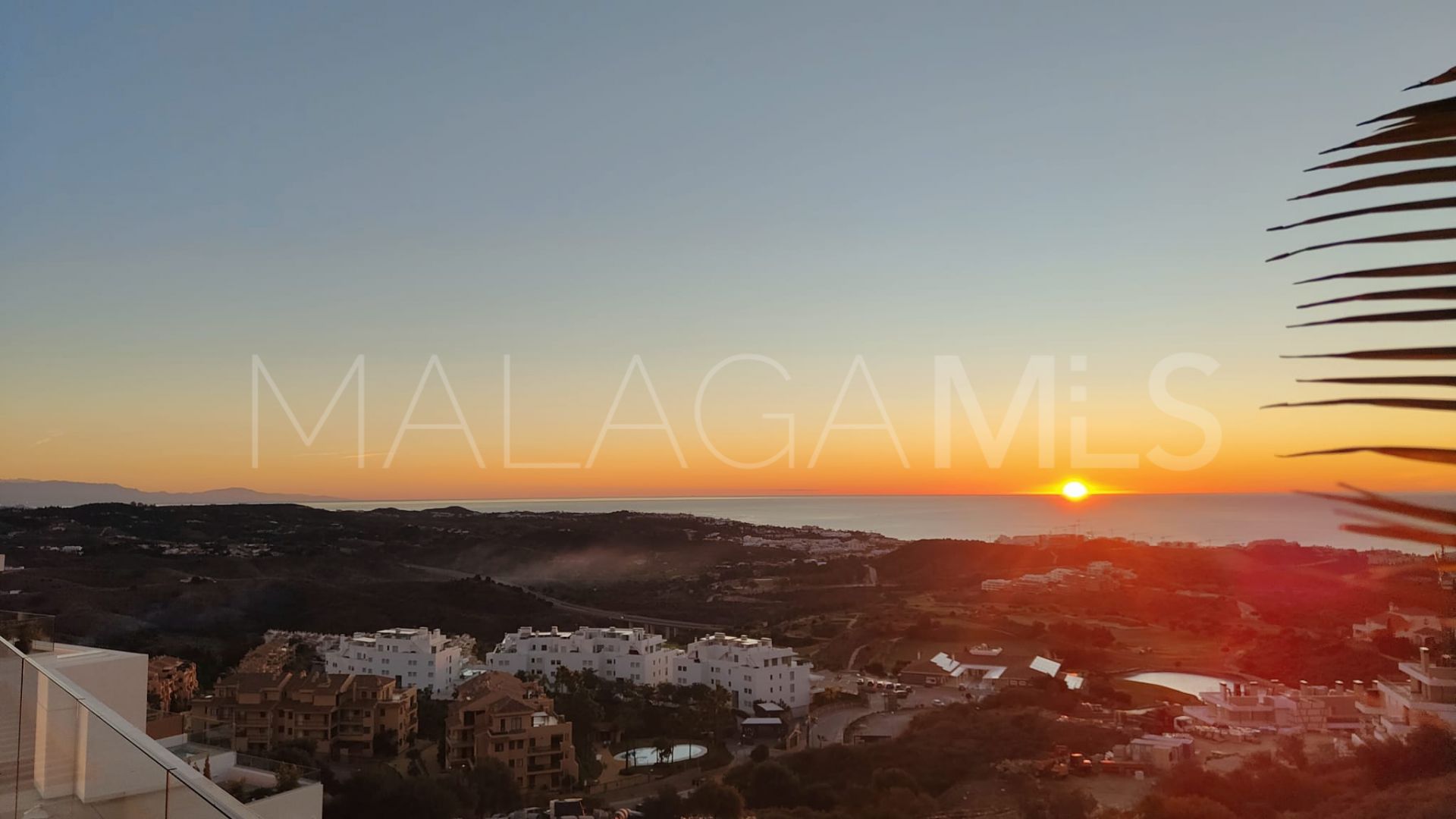 Takvåning for sale in Calanova Golf