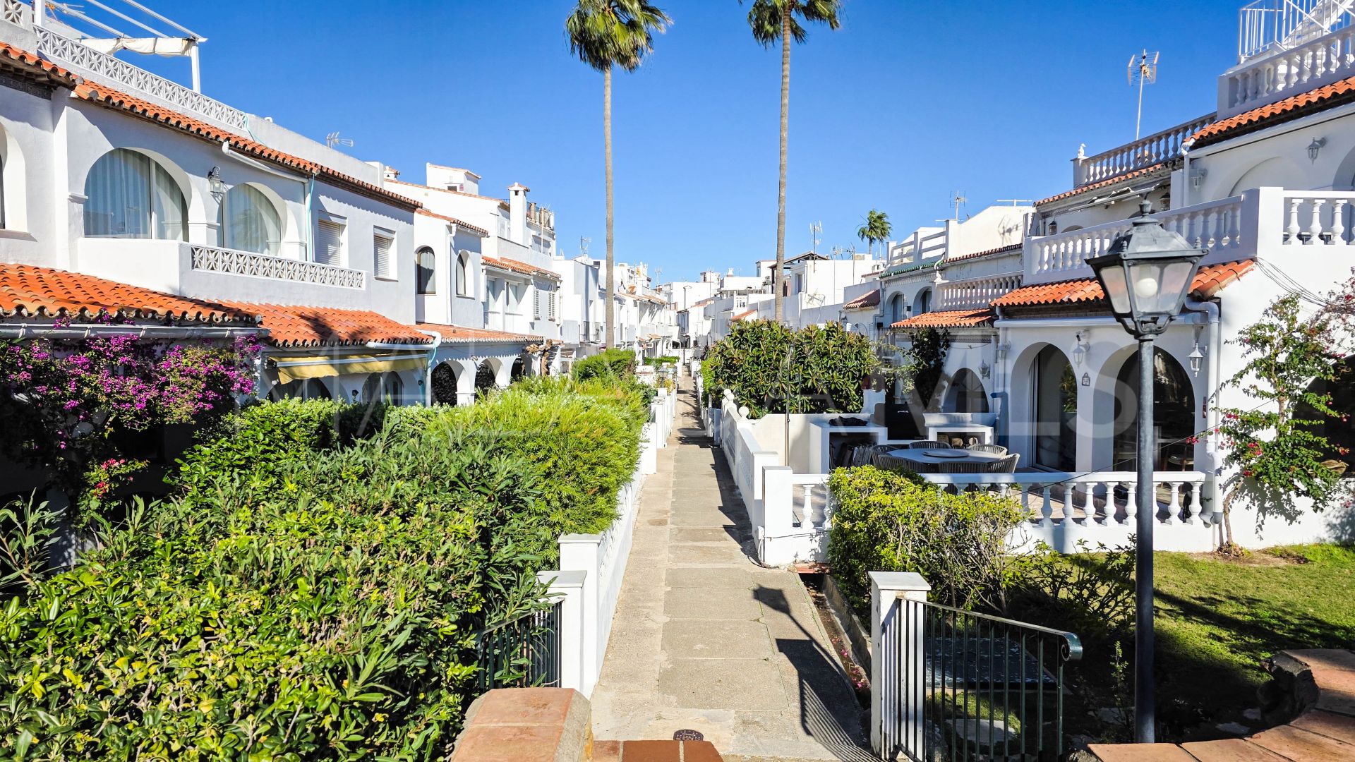 Se vende adosado in Playa Paraiso