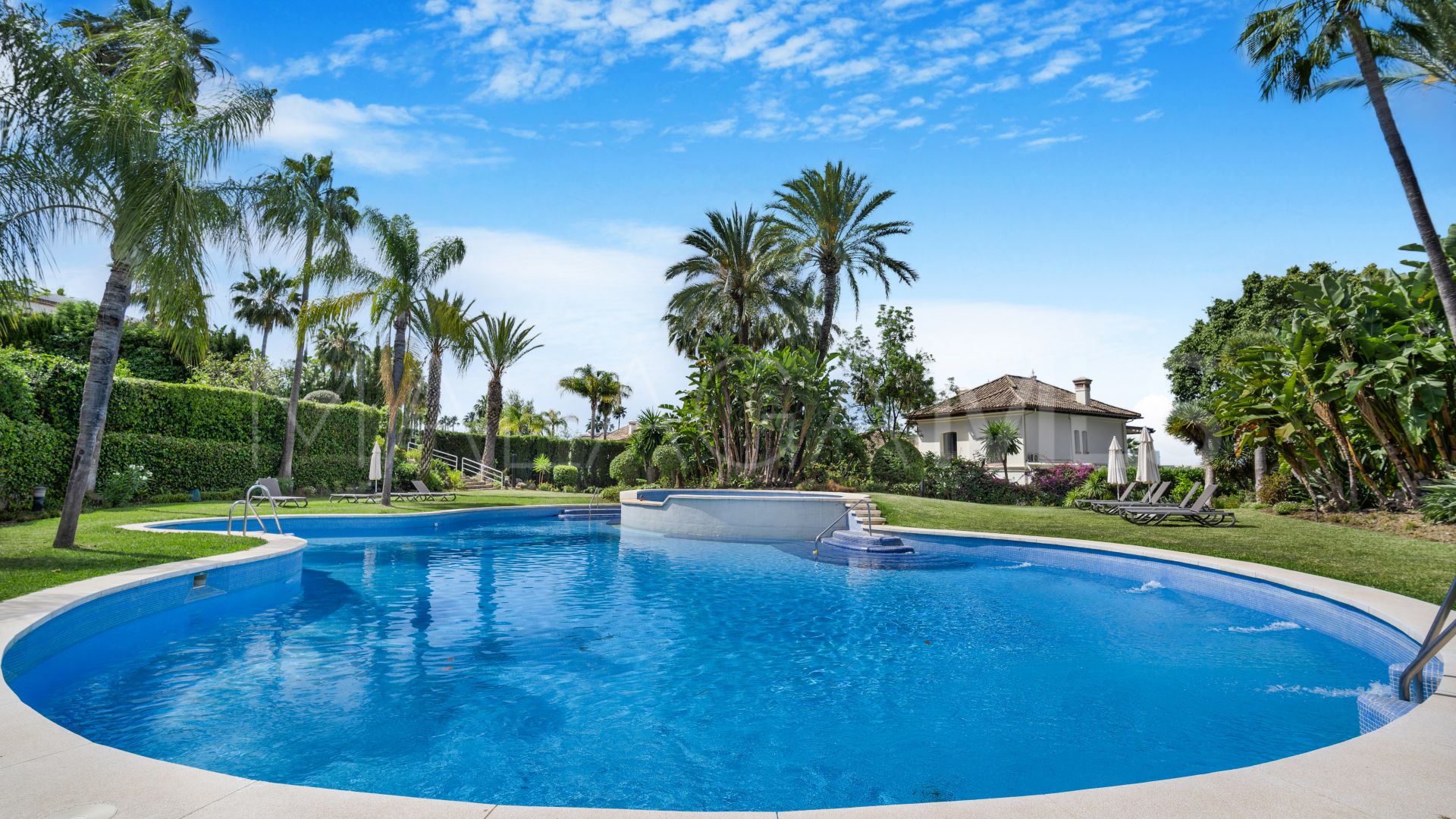 For sale apartment in Alcores del Golf