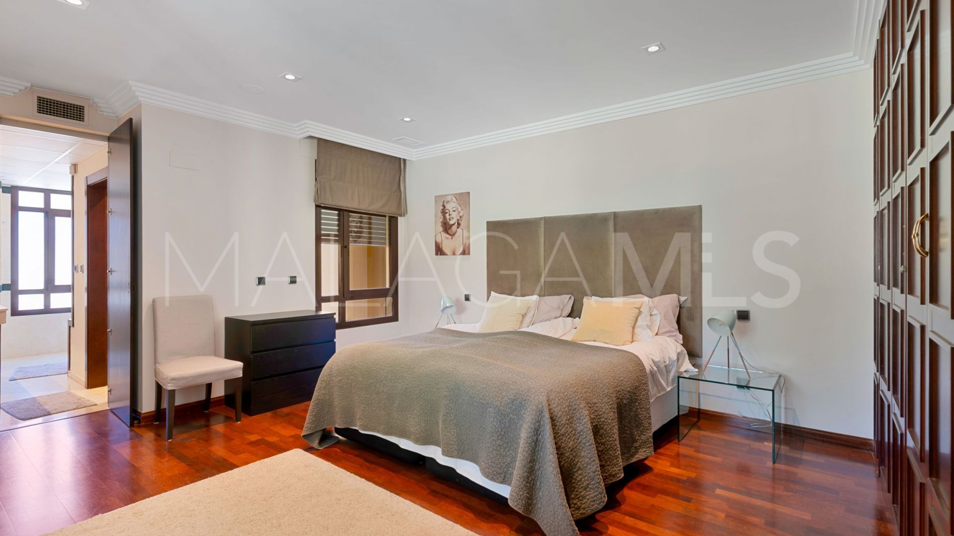 Bungalow for sale in Bahia de Banus