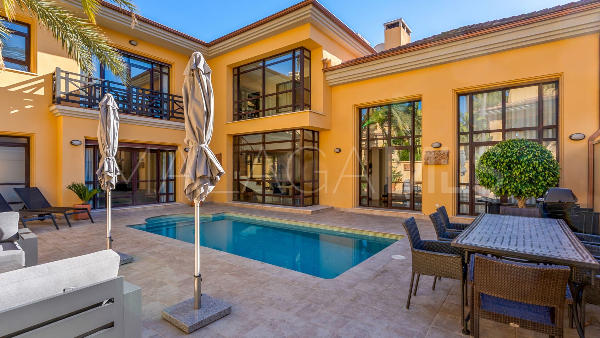 Bungalow for sale in Bahia de Banus