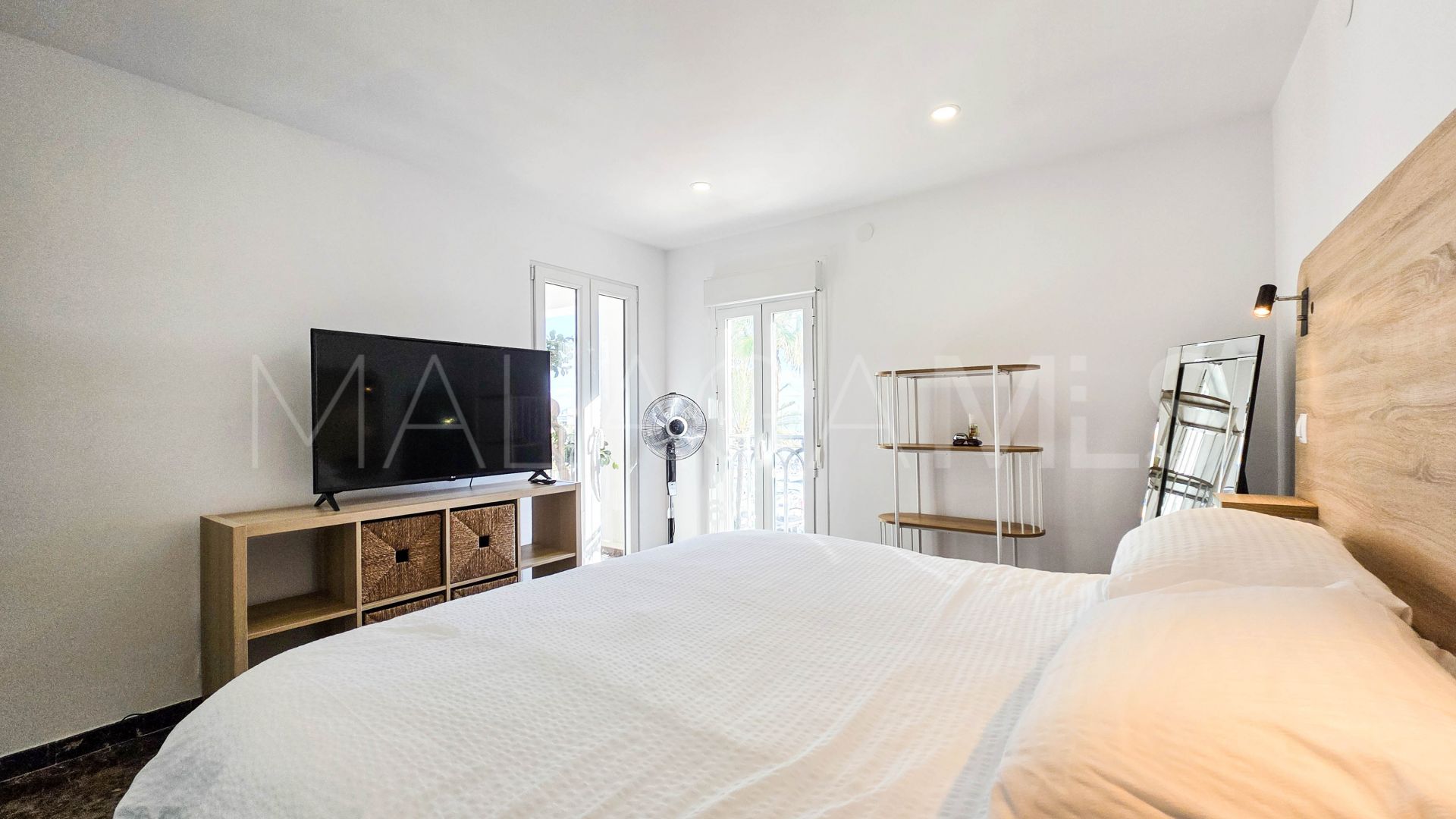 2 bedrooms apartment for sale in Puerto La Duquesa