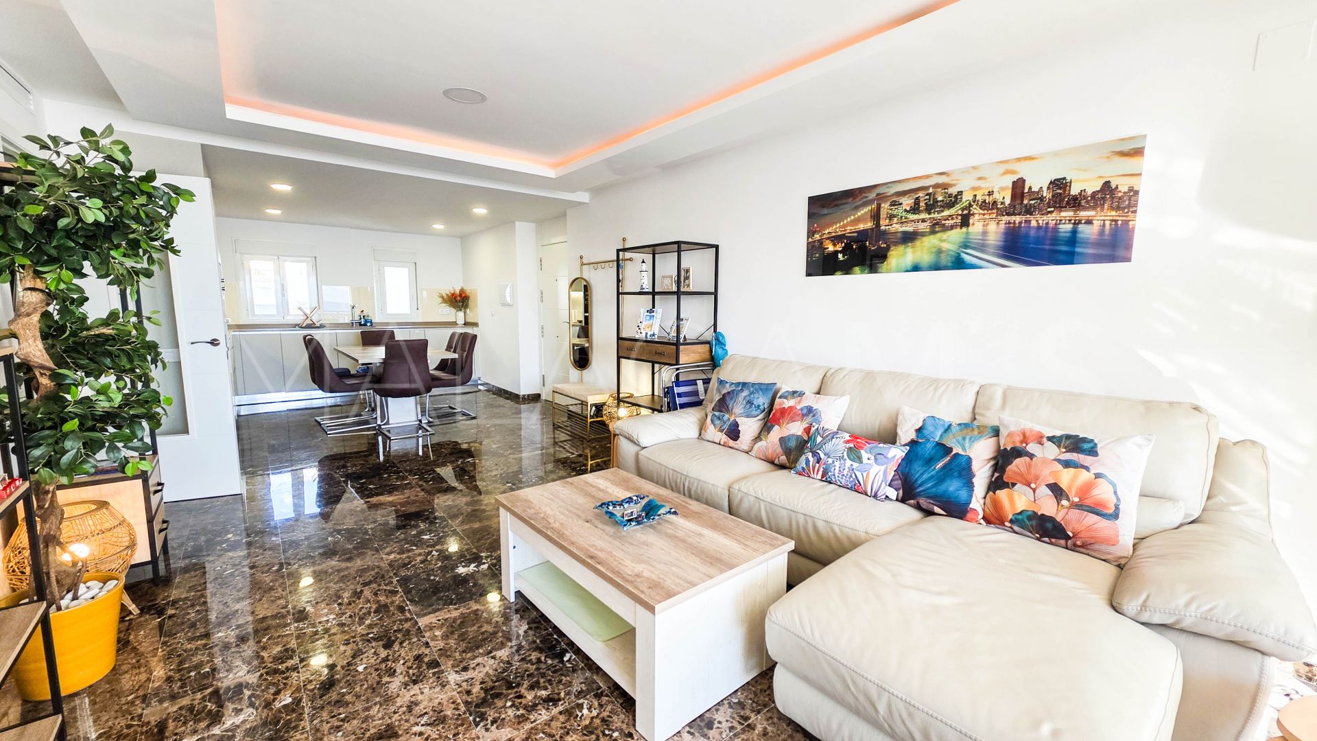 2 bedrooms apartment for sale in Puerto La Duquesa