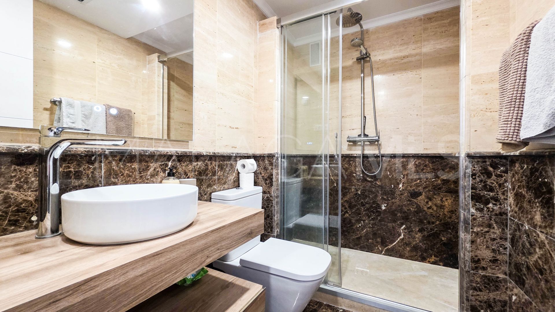 2 bedrooms apartment for sale in Puerto La Duquesa