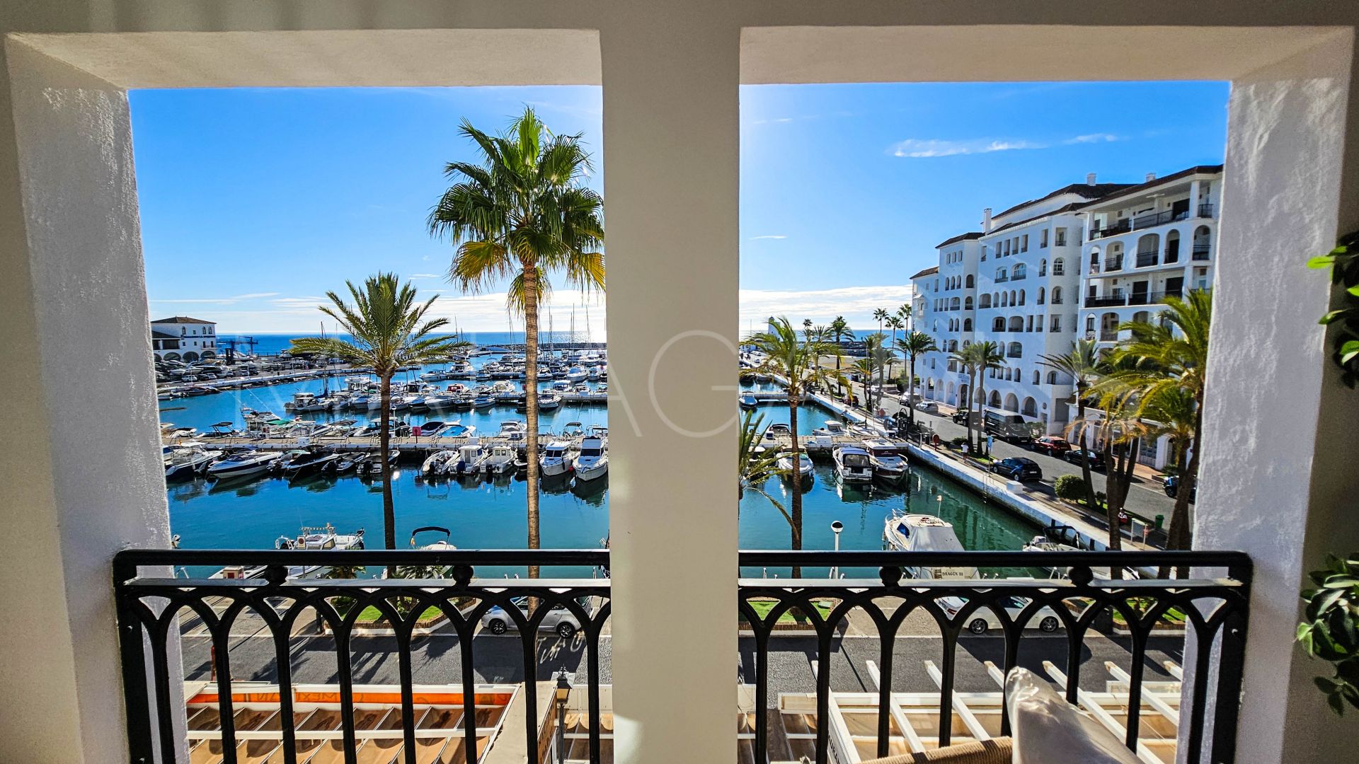 2 bedrooms apartment for sale in Puerto La Duquesa