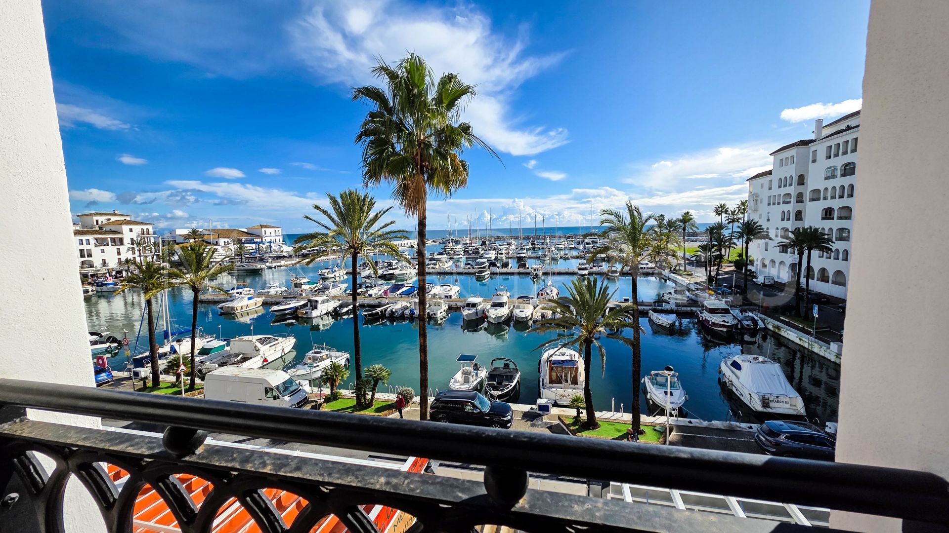 2 bedrooms apartment for sale in Puerto La Duquesa