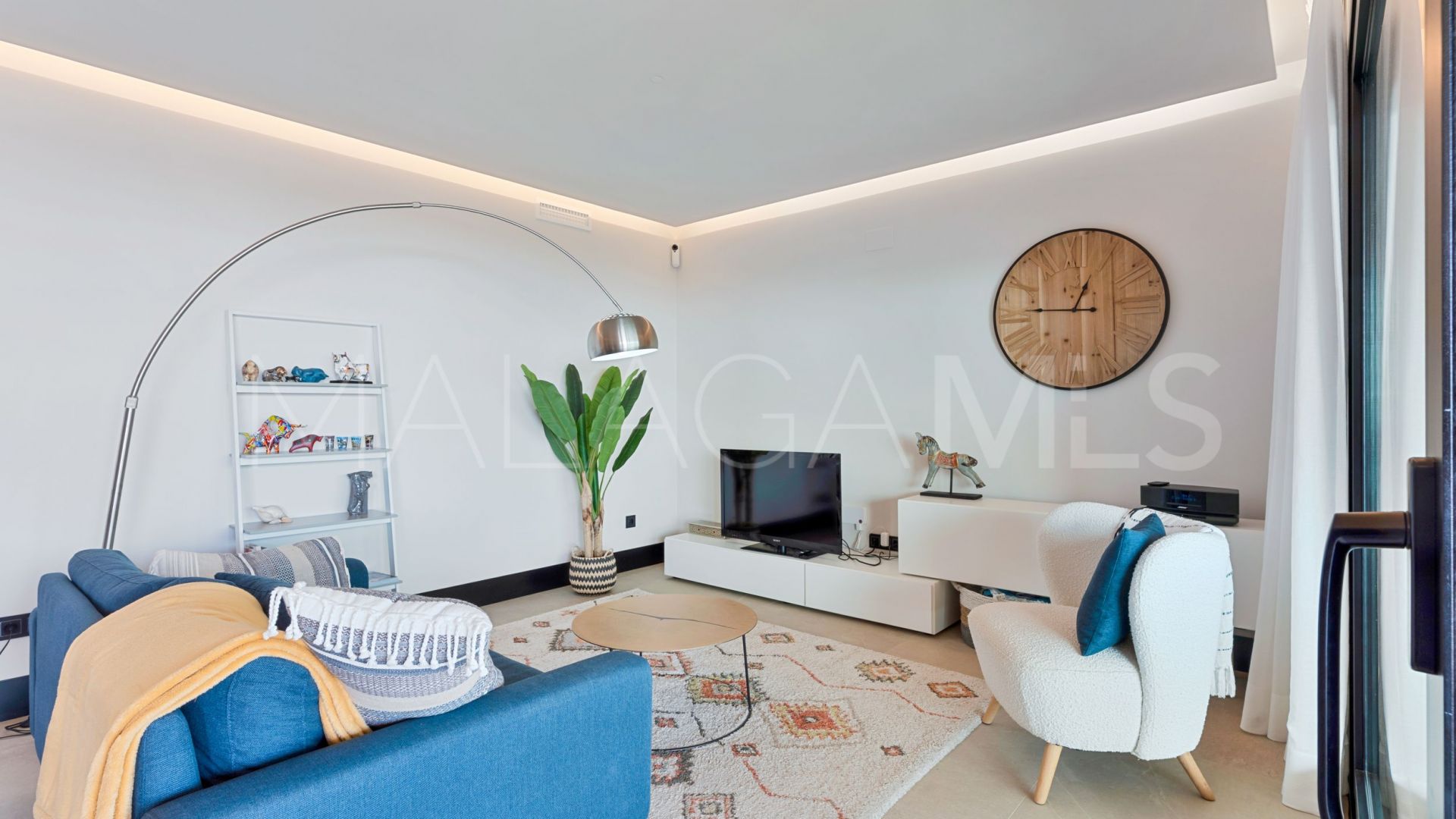 Erdgeschosswohnung for sale in Nueva Andalucia