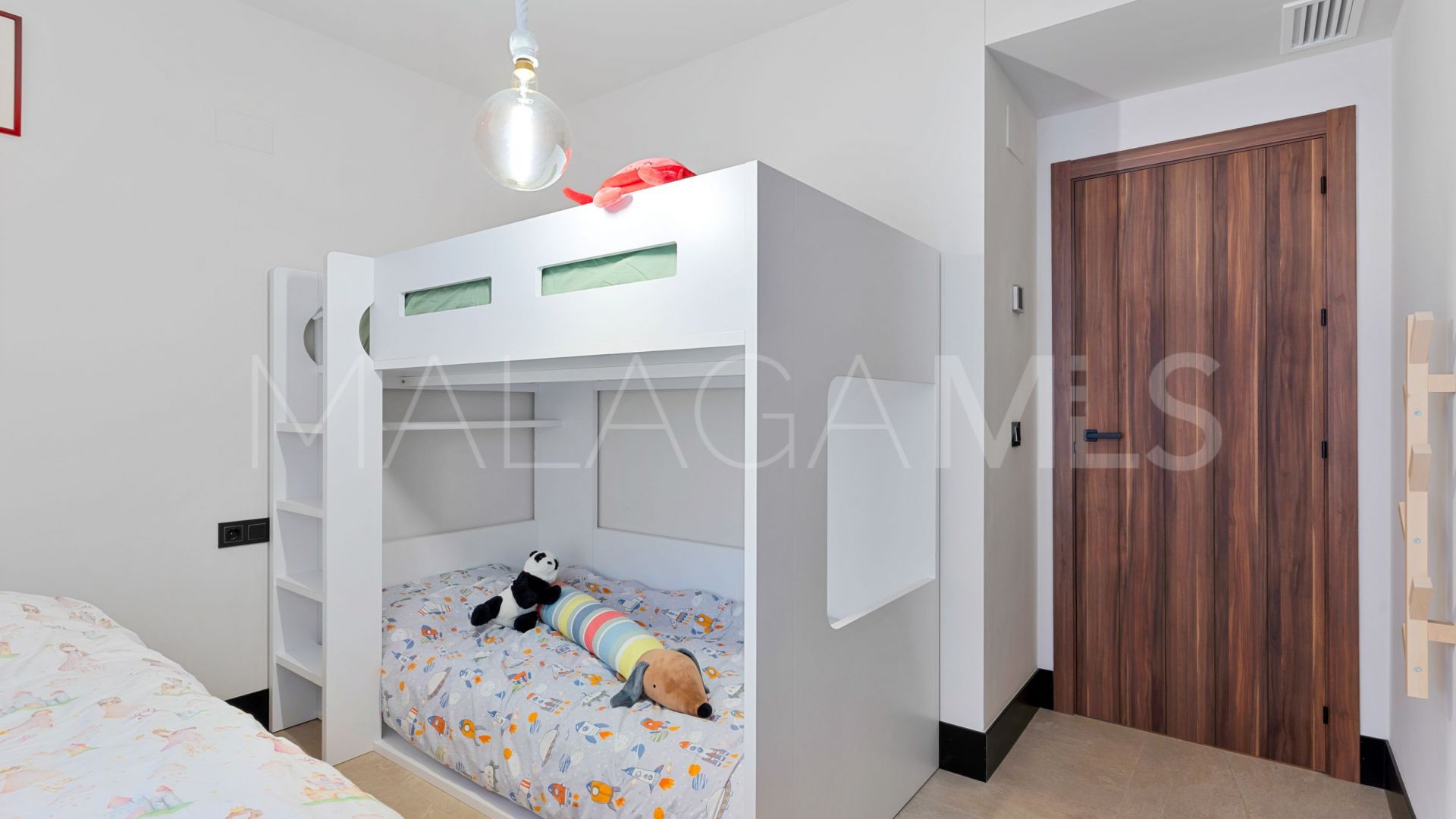 Erdgeschosswohnung for sale in Nueva Andalucia