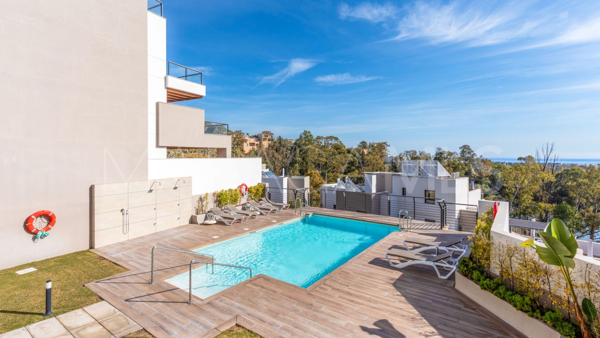 Erdgeschosswohnung for sale in Nueva Andalucia