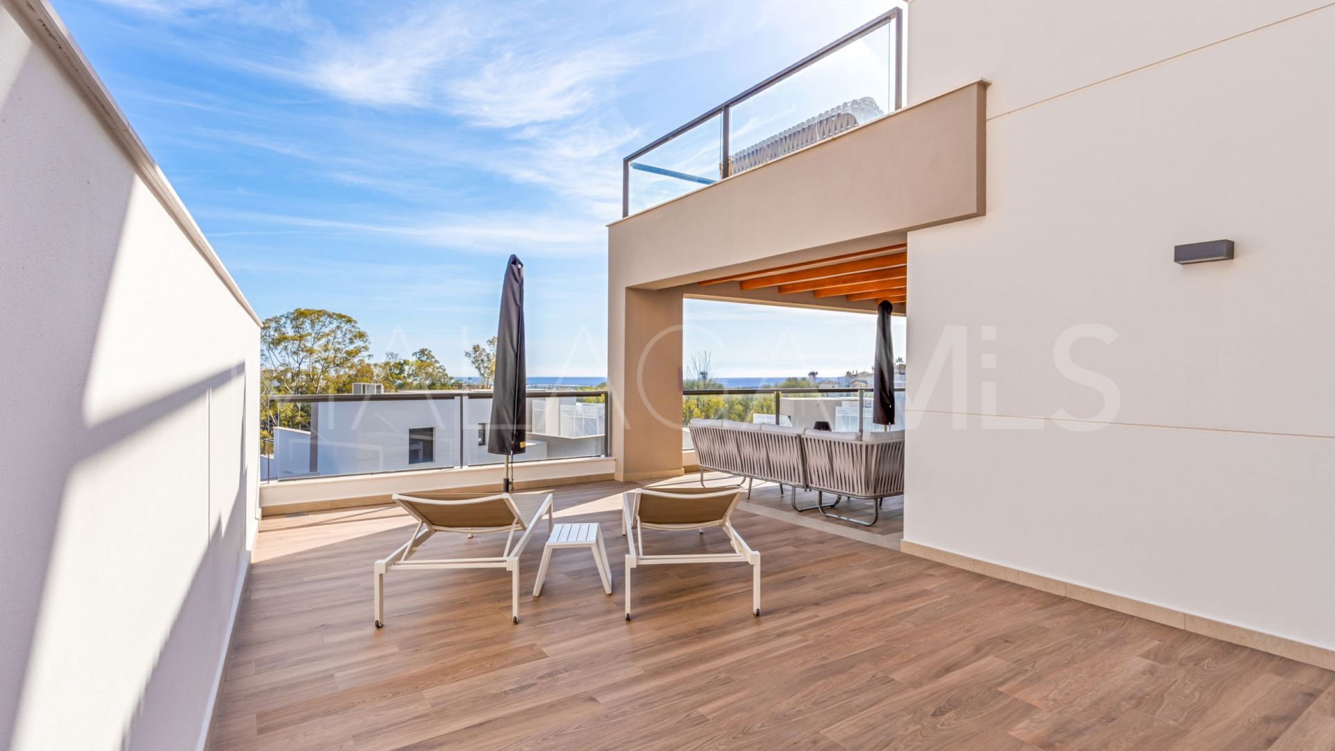 Erdgeschosswohnung for sale in Nueva Andalucia