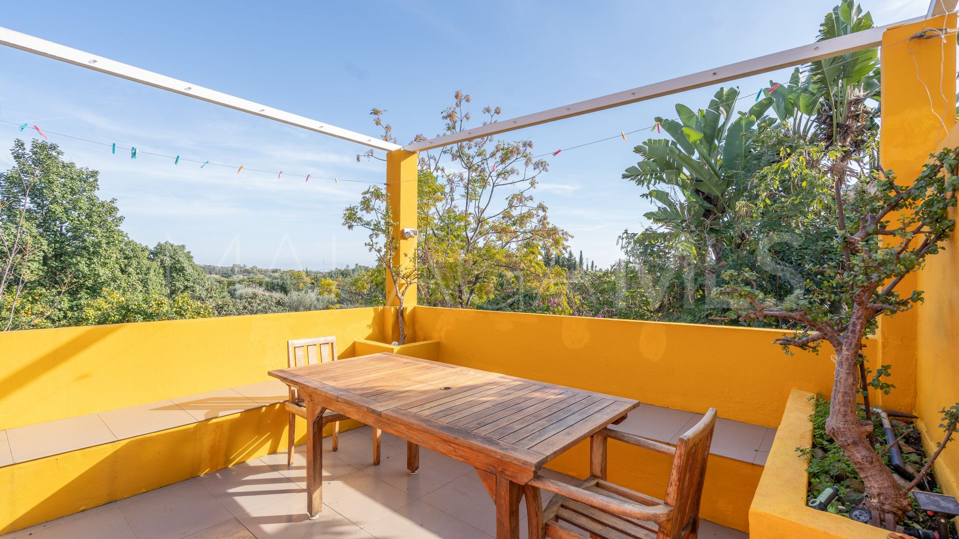 Villa for sale in Estepona