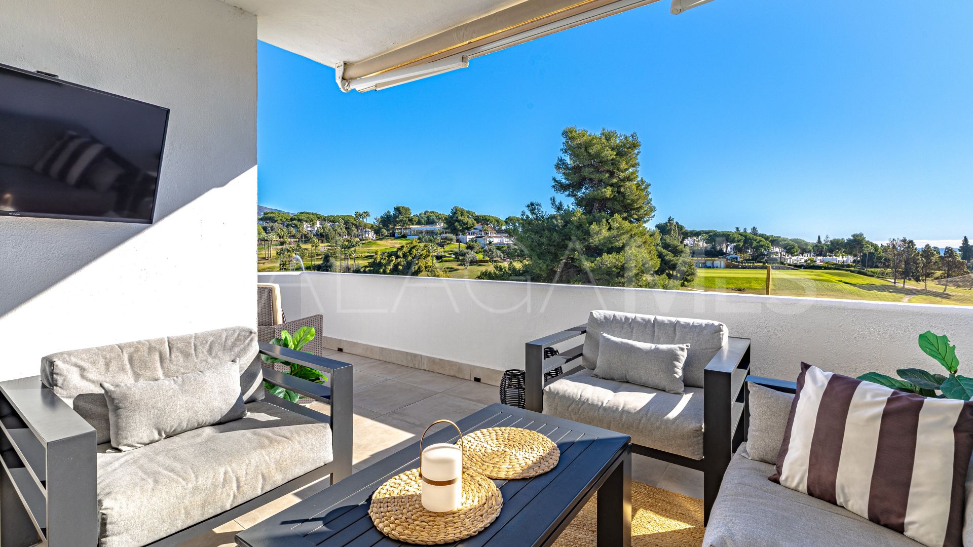 Takvåning for sale in Azahara I