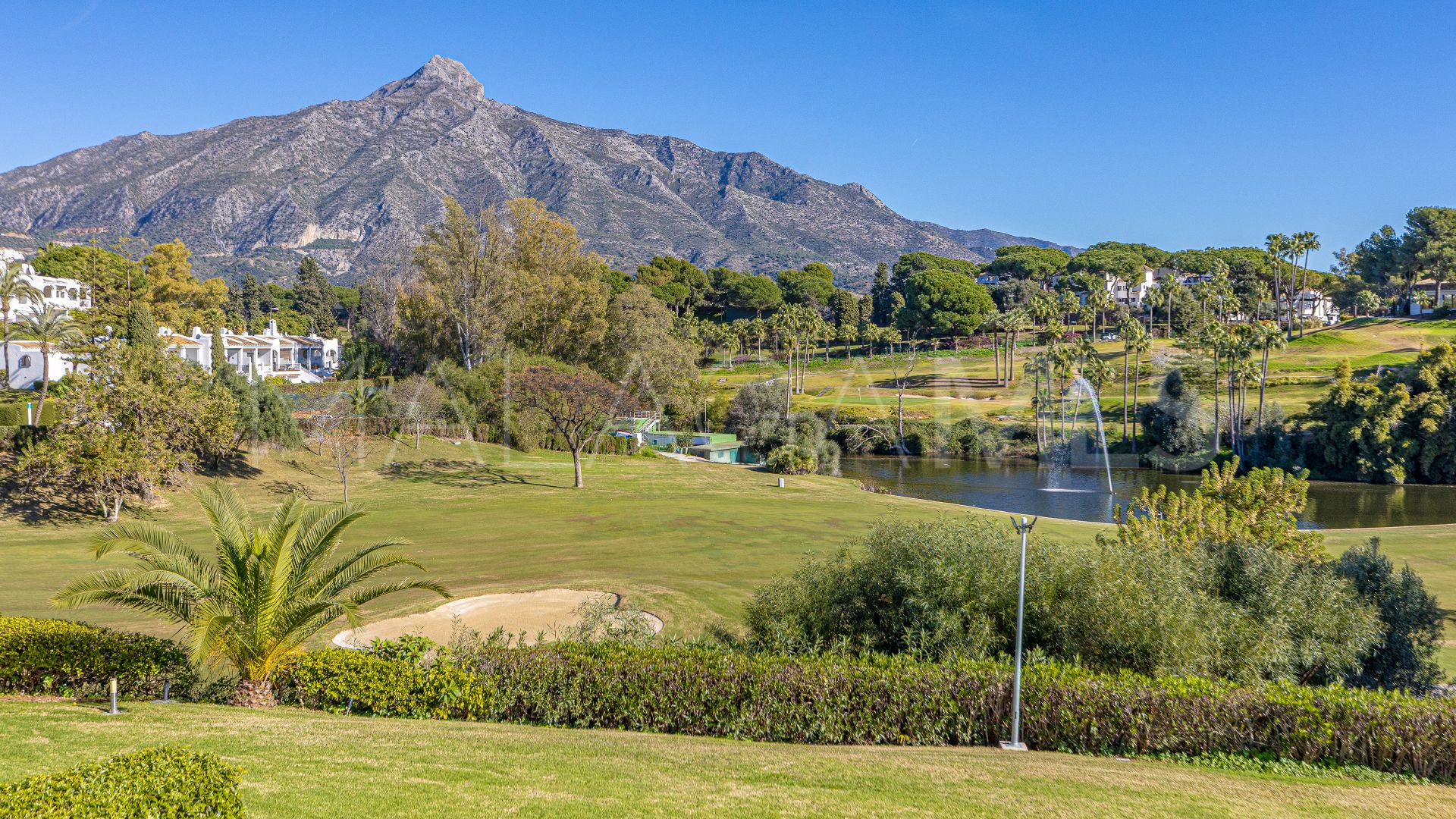 Takvåning for sale in Azahara I
