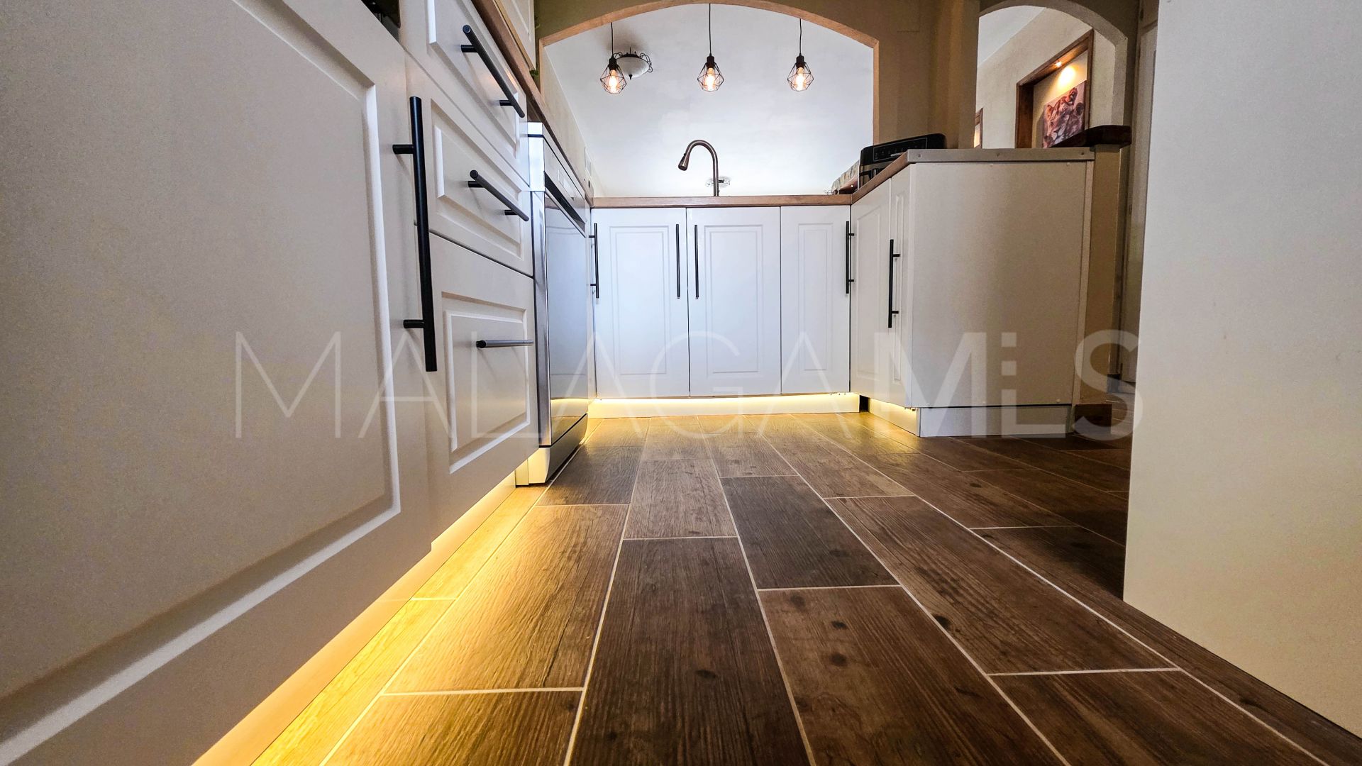 Duquesa Suites ground floor apartment for sale