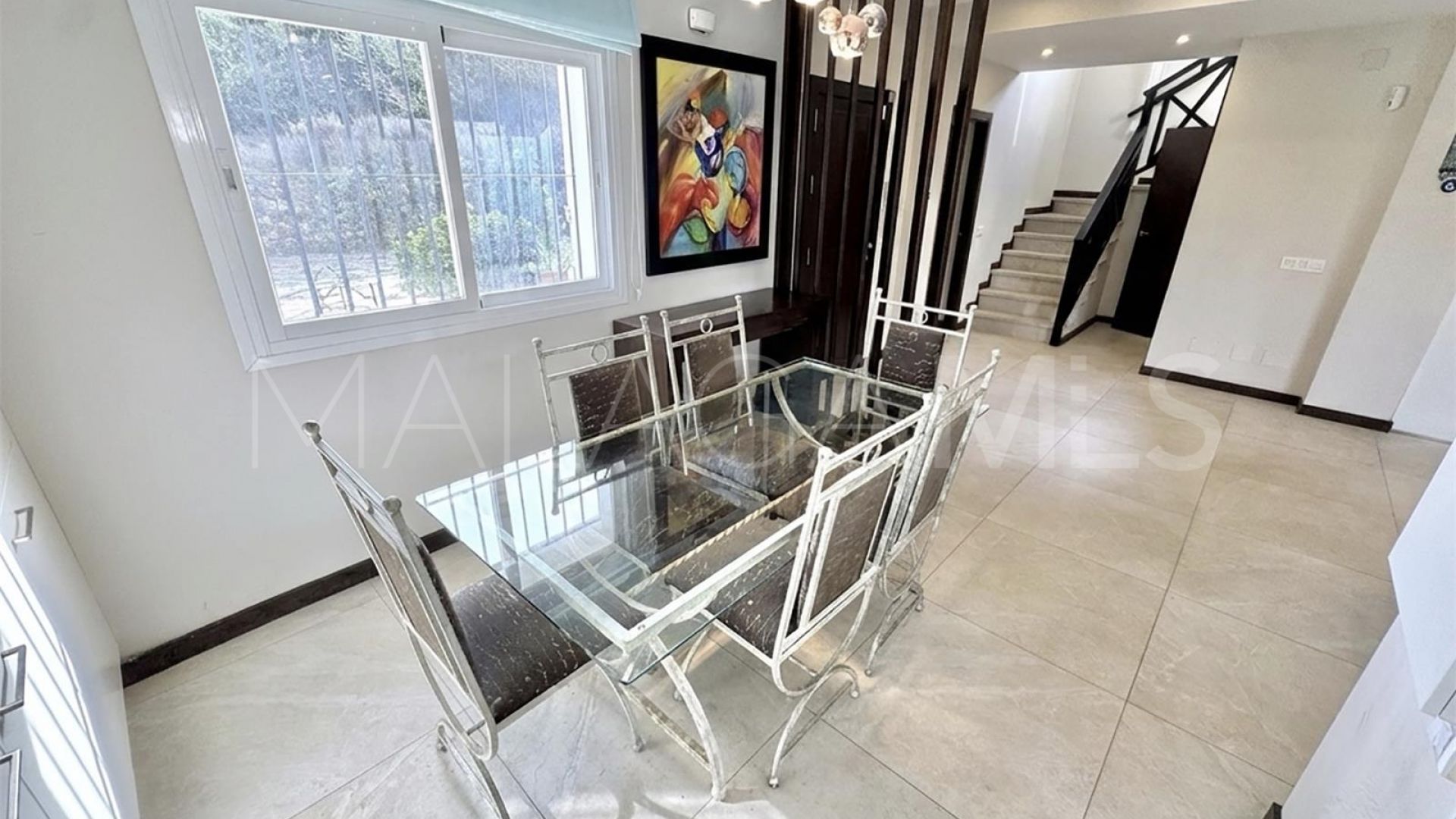 Villa for sale in Nueva Andalucia