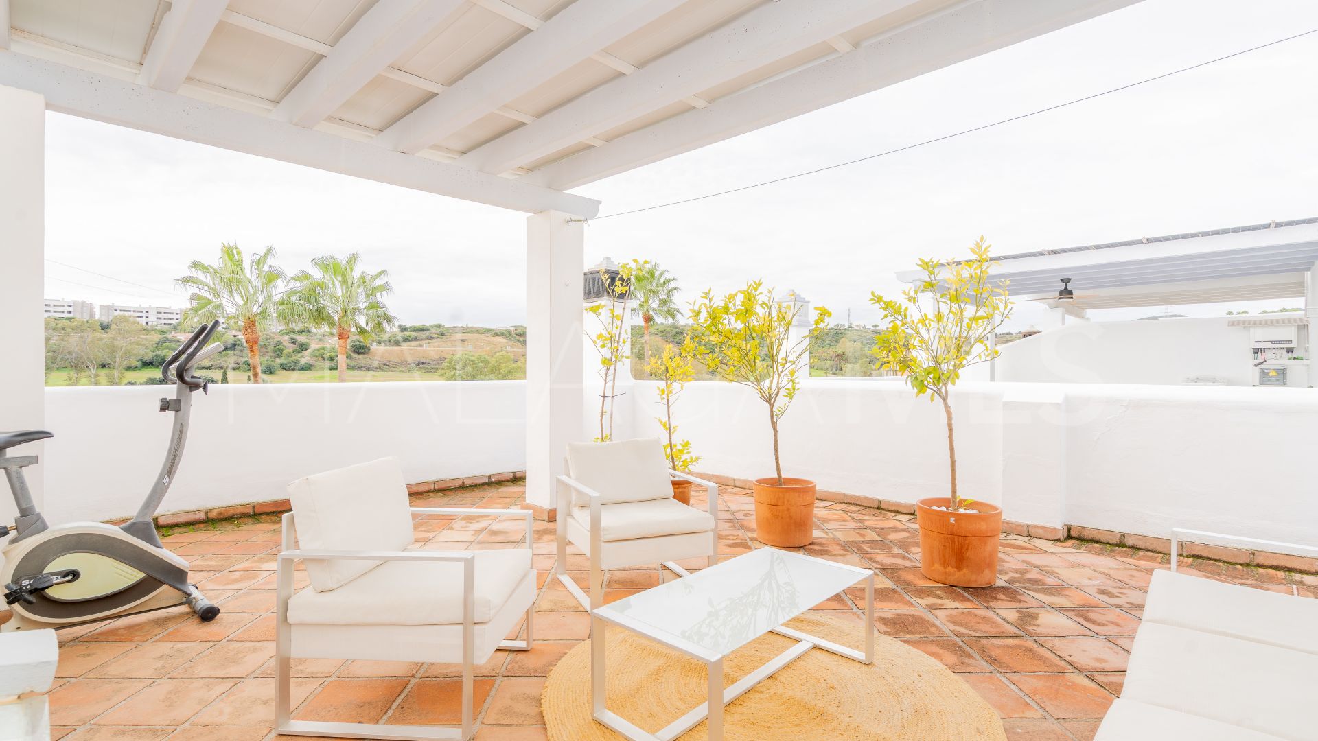Town house for sale in Estepona Golf