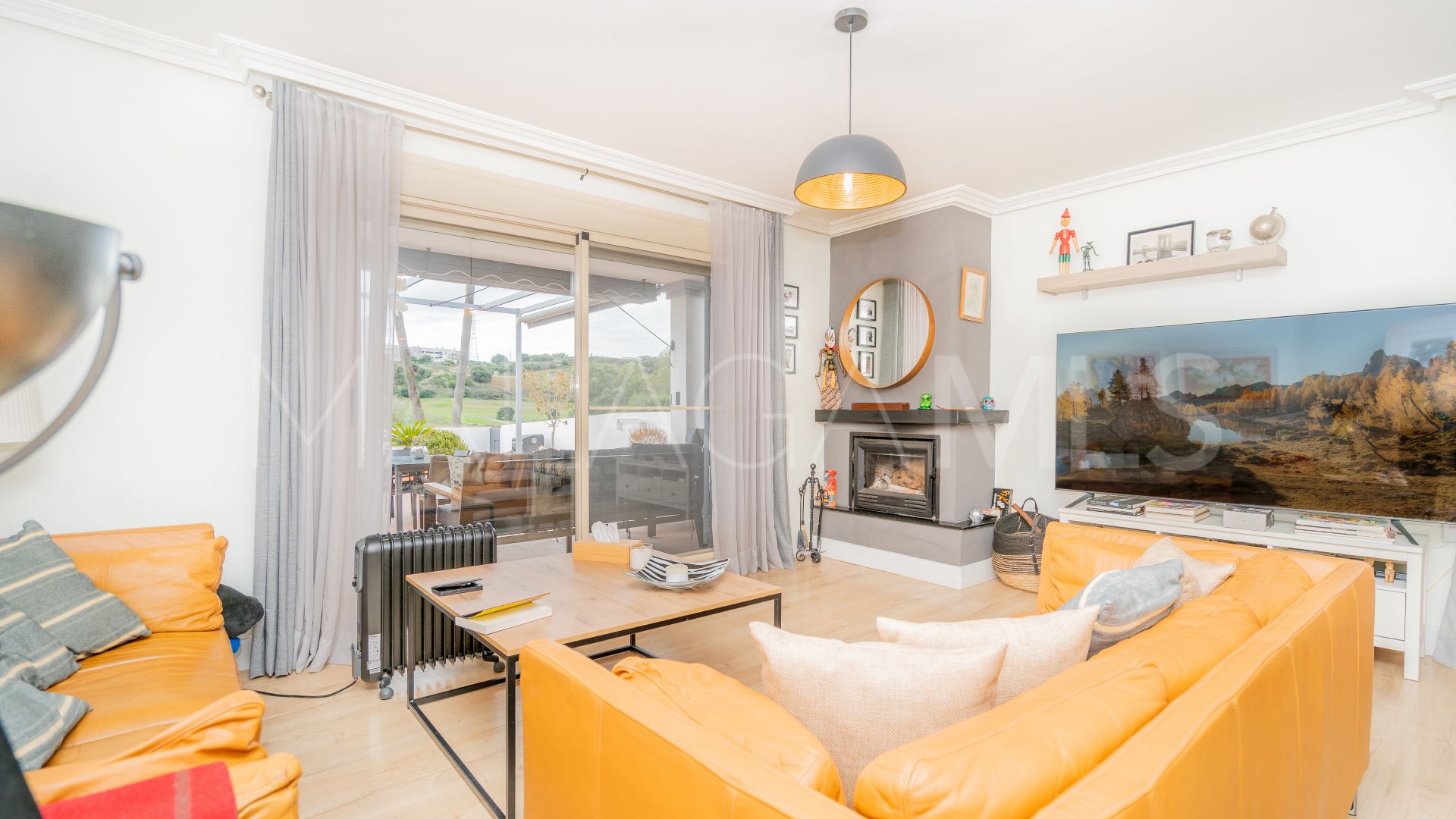 Town house for sale in Estepona Golf