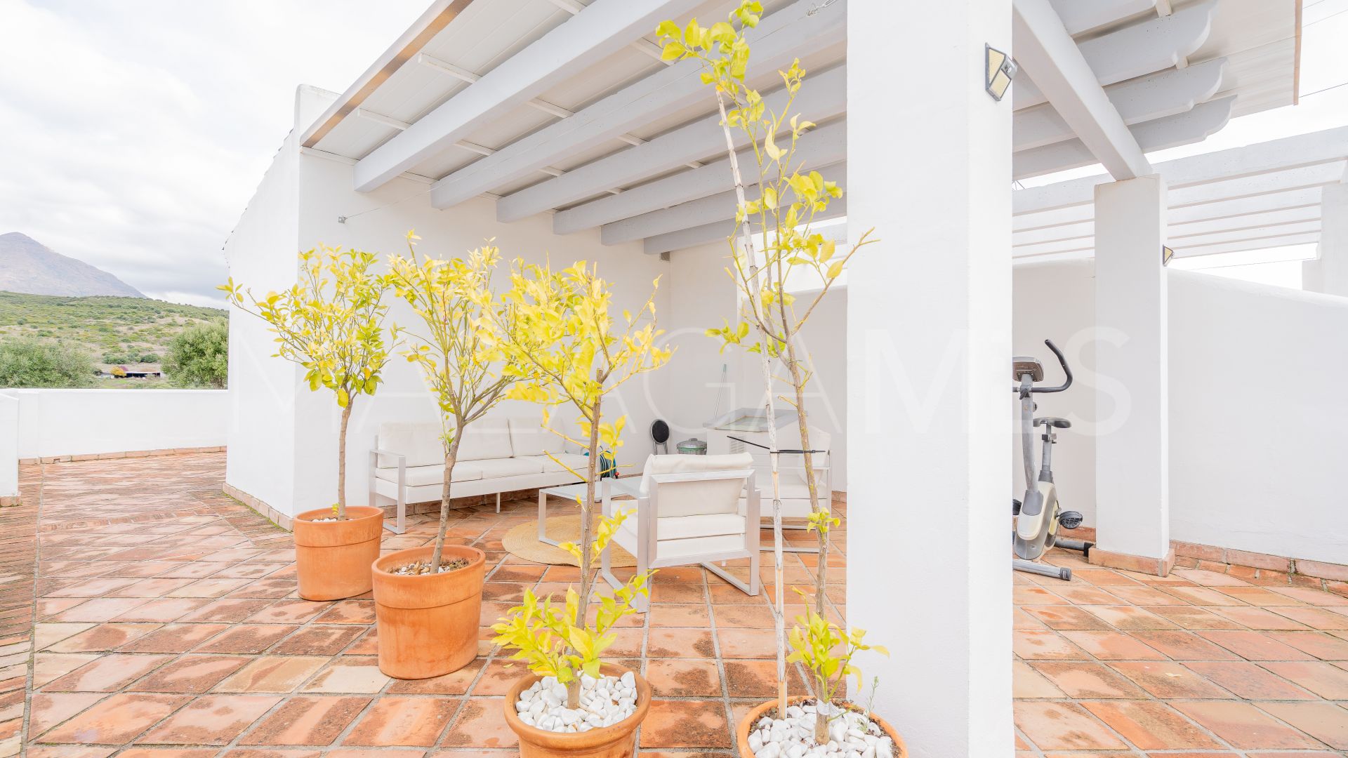 Town house for sale in Estepona Golf