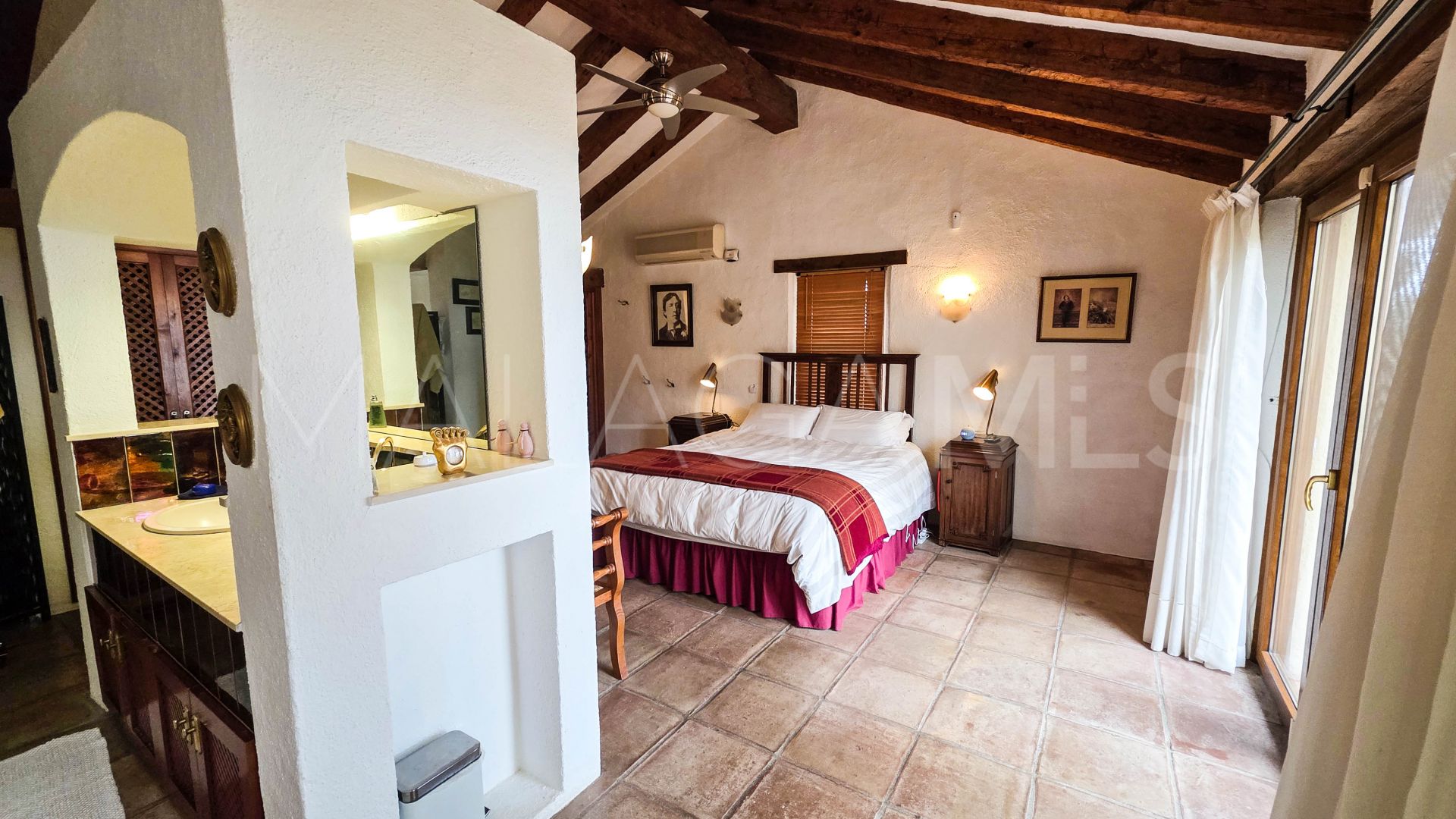 Villa for sale in Bahia Dorada