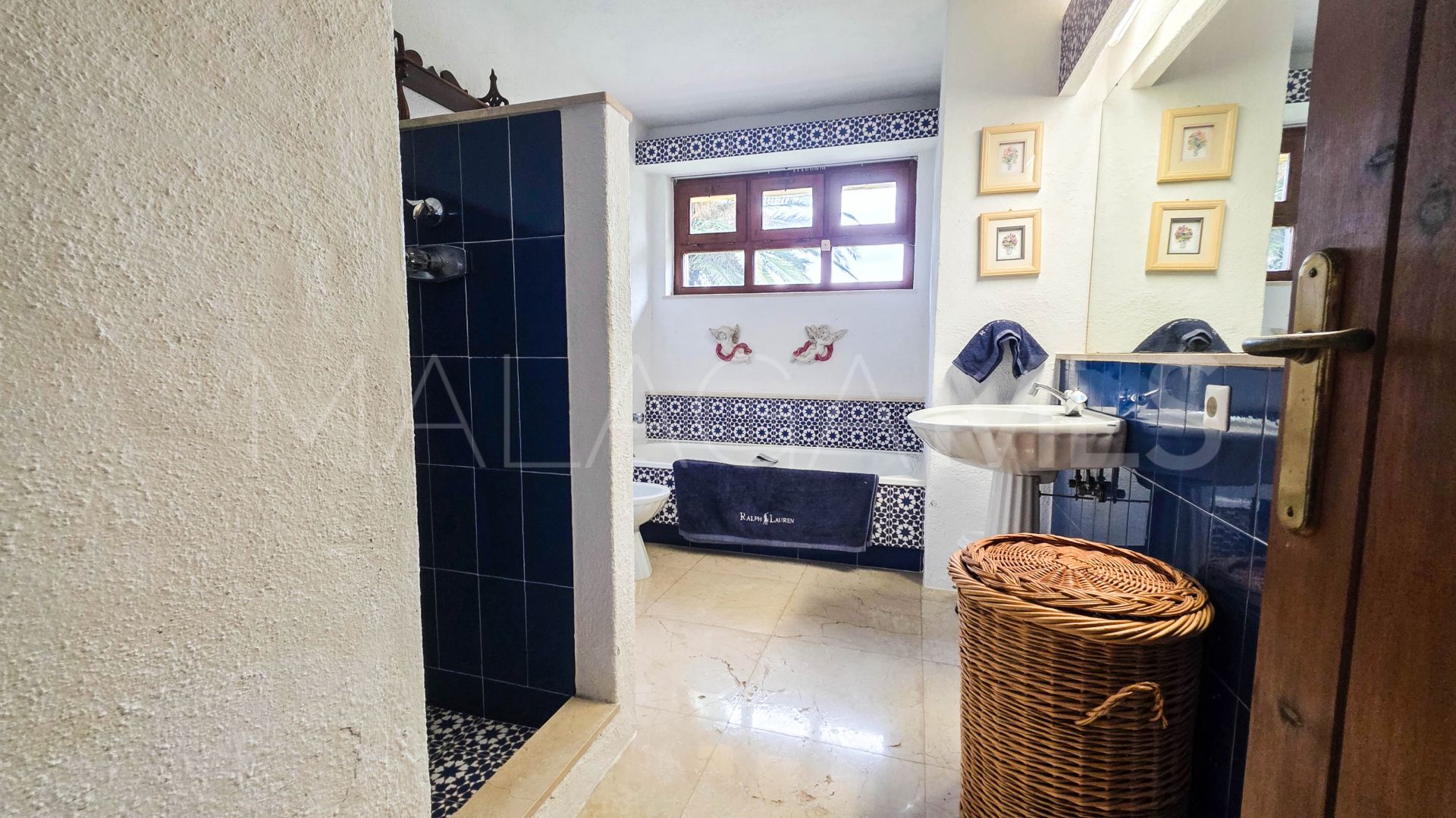 Villa for sale in Bahia Dorada