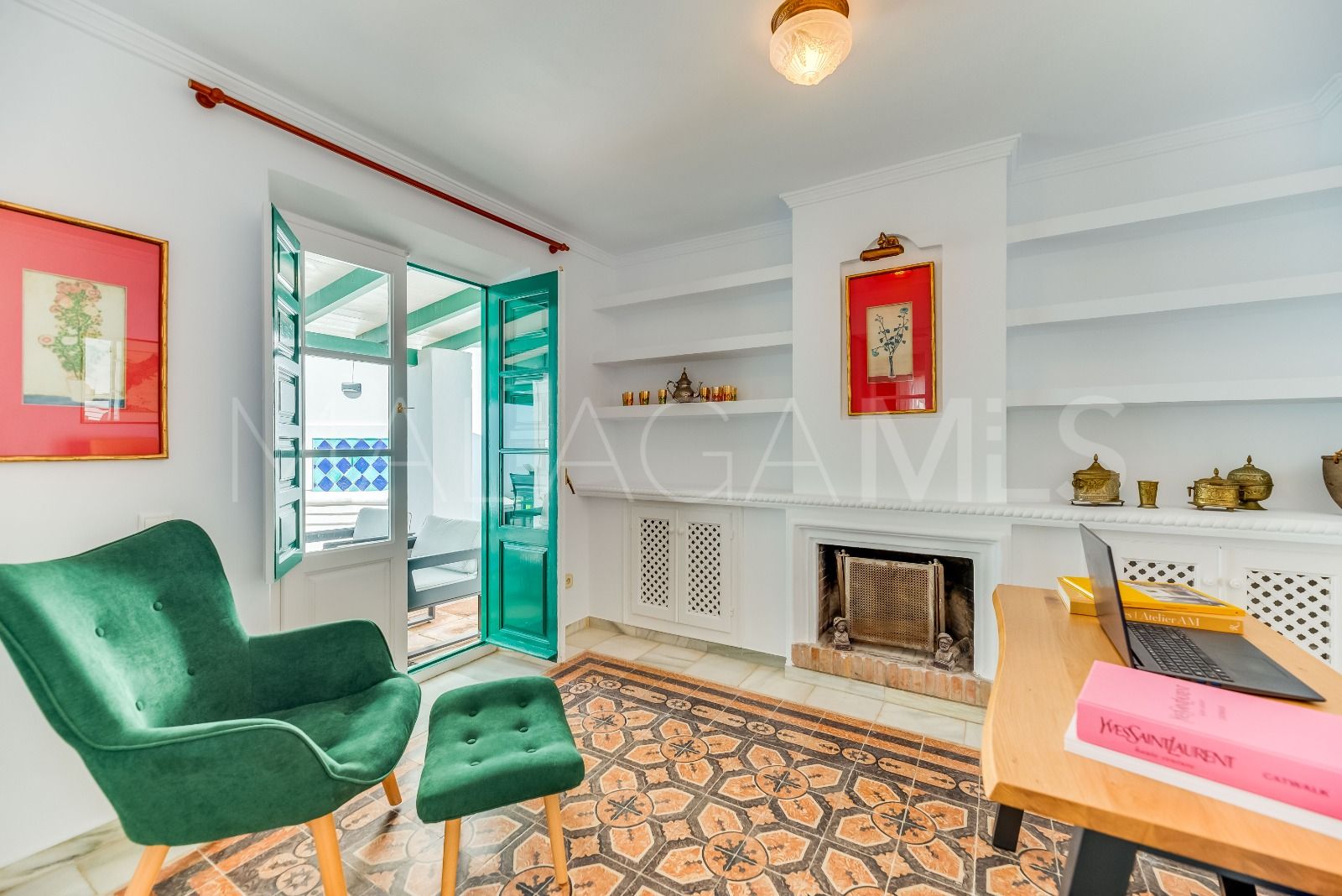 Villa for sale in Nueva Andalucia