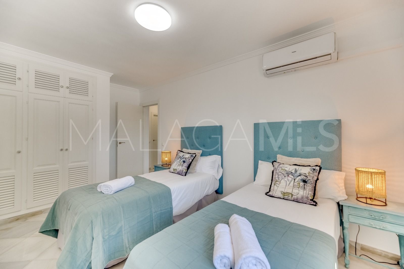 Villa for sale in Nueva Andalucia