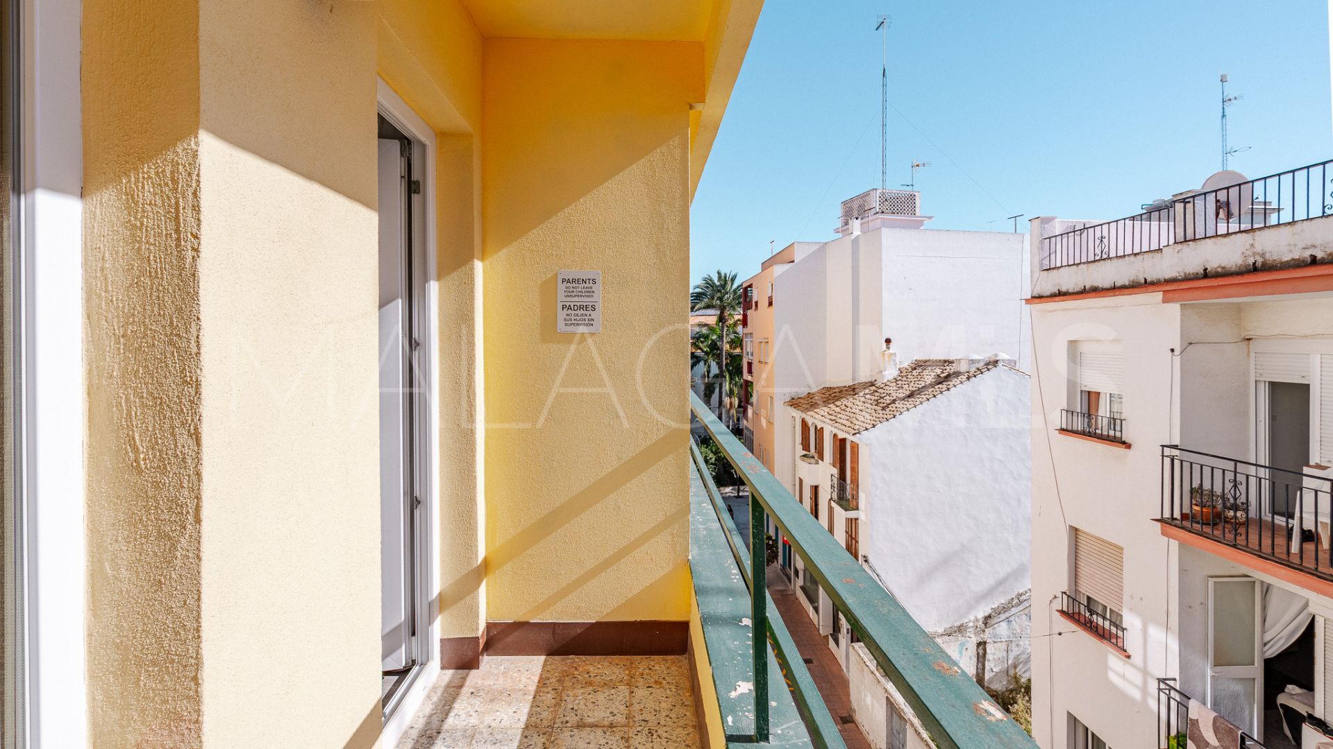 Gebäude for sale in Estepona Stadt