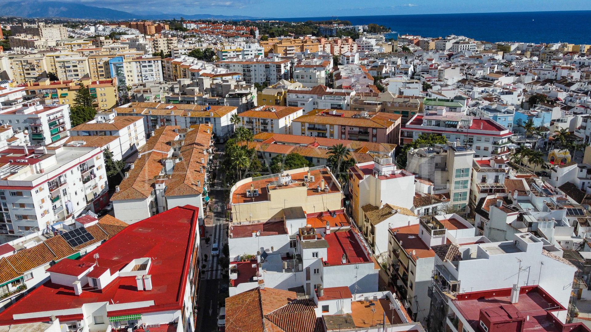 Gebäude for sale in Estepona Stadt