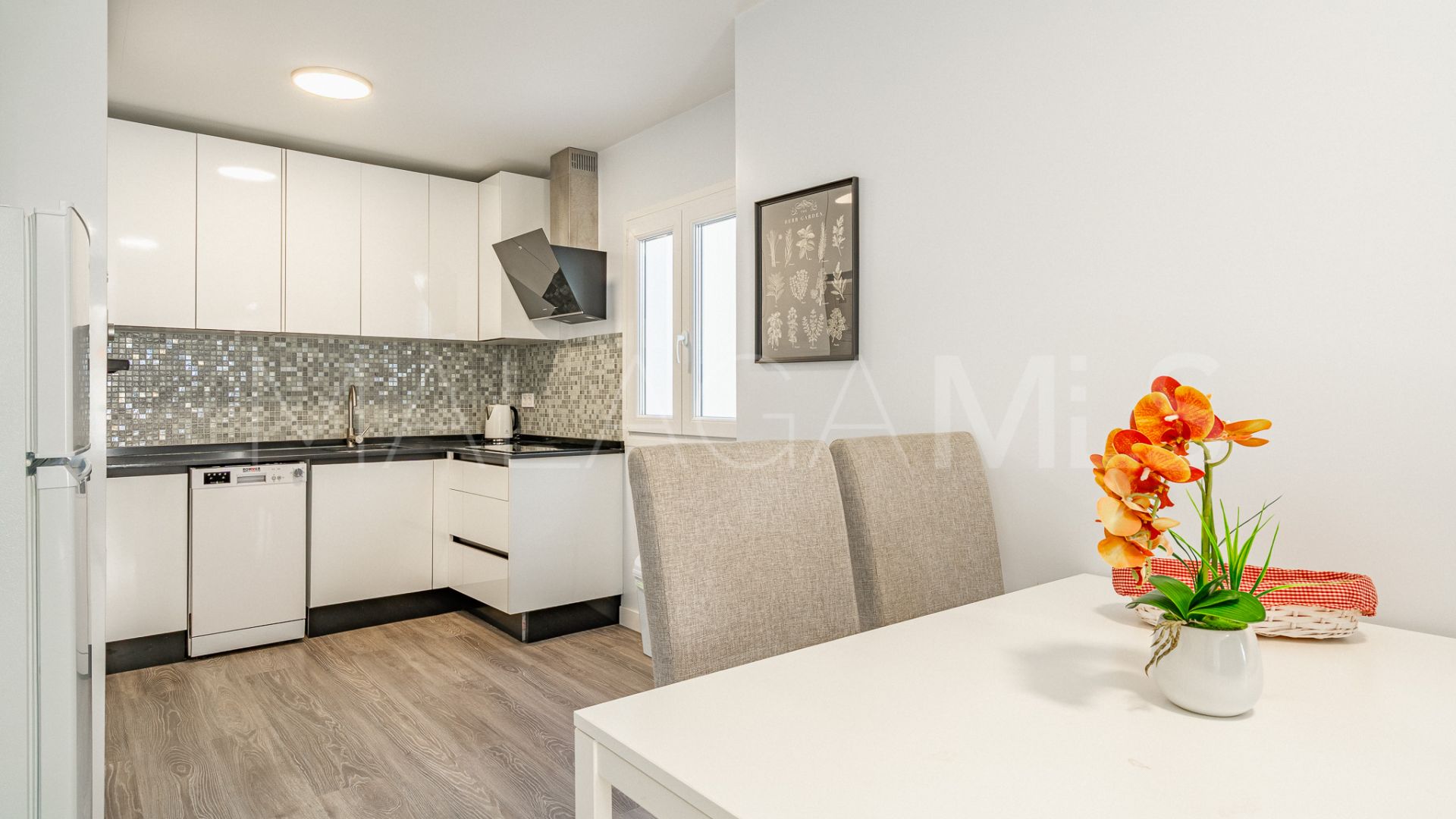 Gebäude for sale in Estepona Stadt