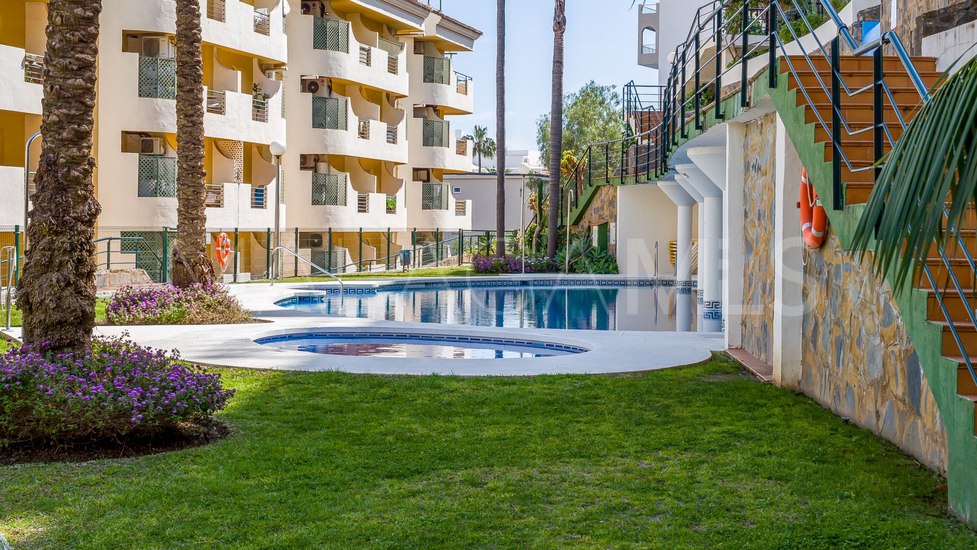 Ground floor duplex for sale in Señorio de Aloha