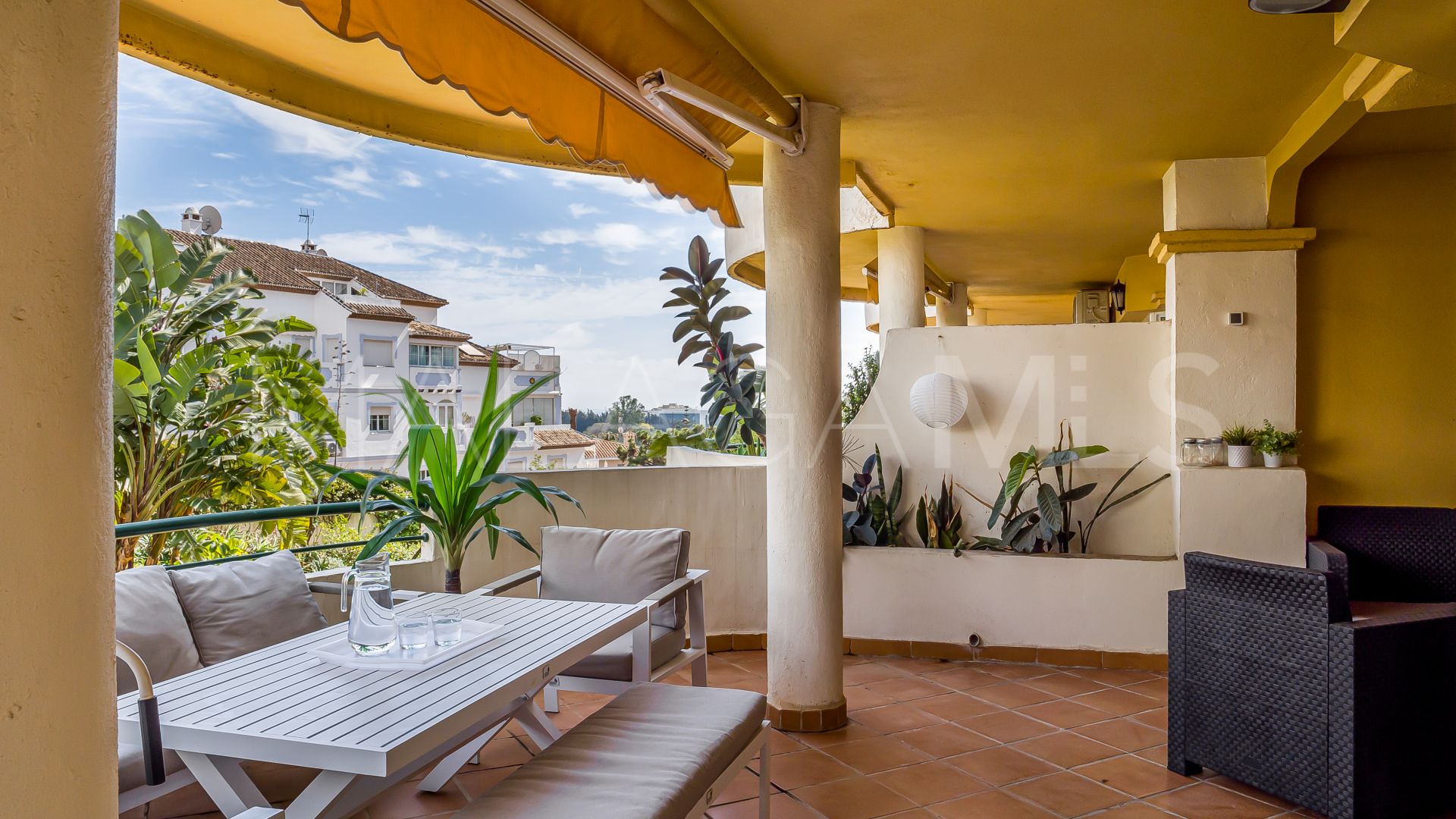Ground floor duplex for sale in Señorio de Aloha