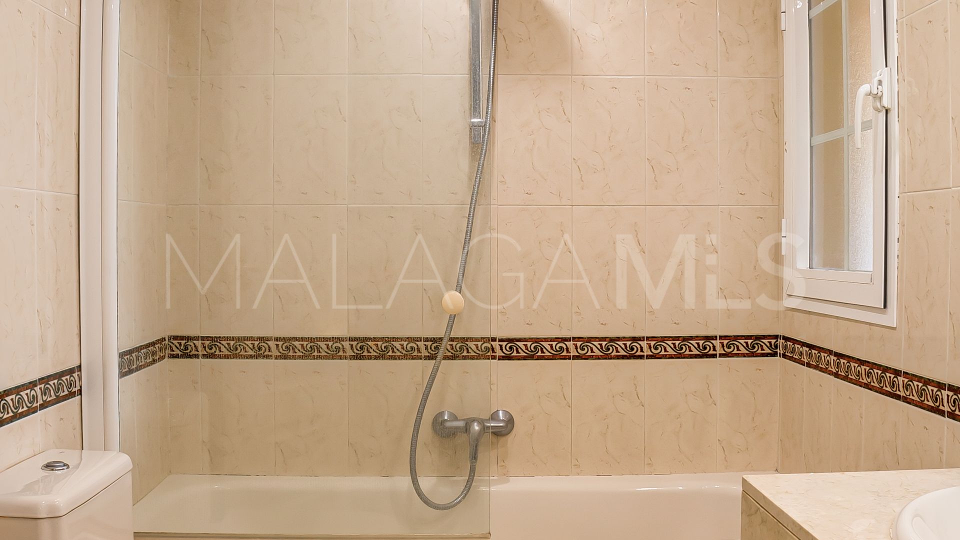 Ground floor duplex for sale in Señorio de Aloha