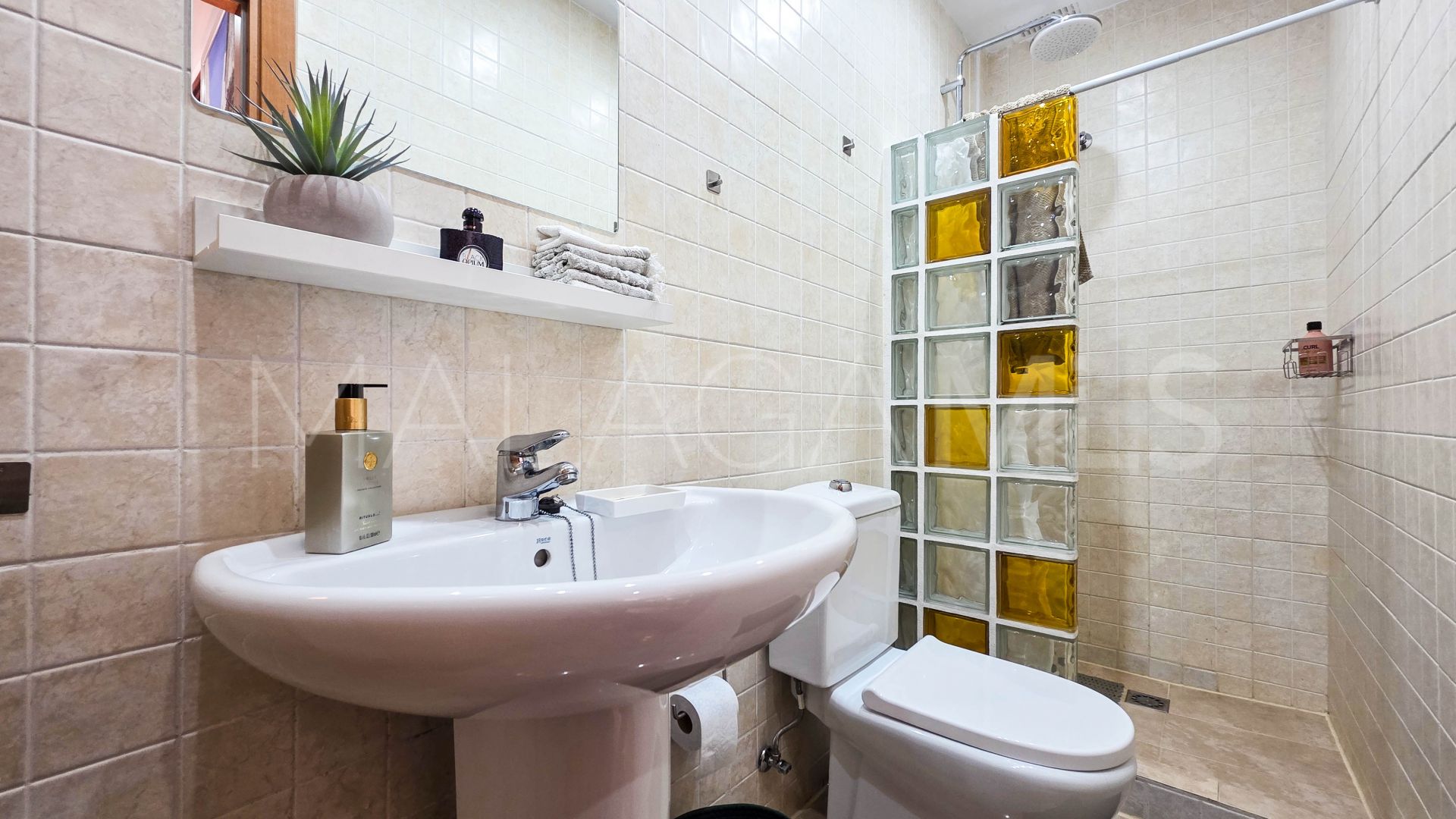 Ground floor apartment for sale in La Duquesa