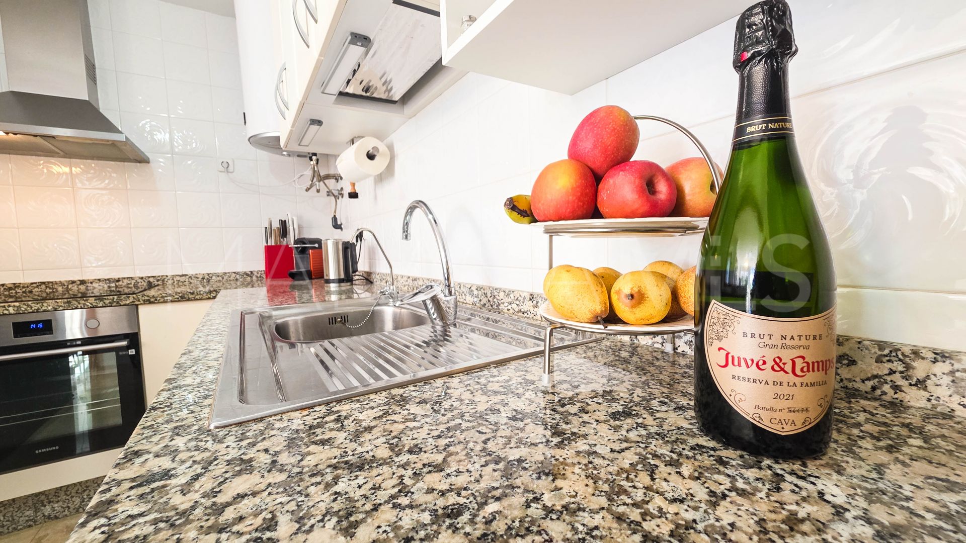 Ground floor apartment for sale in La Duquesa